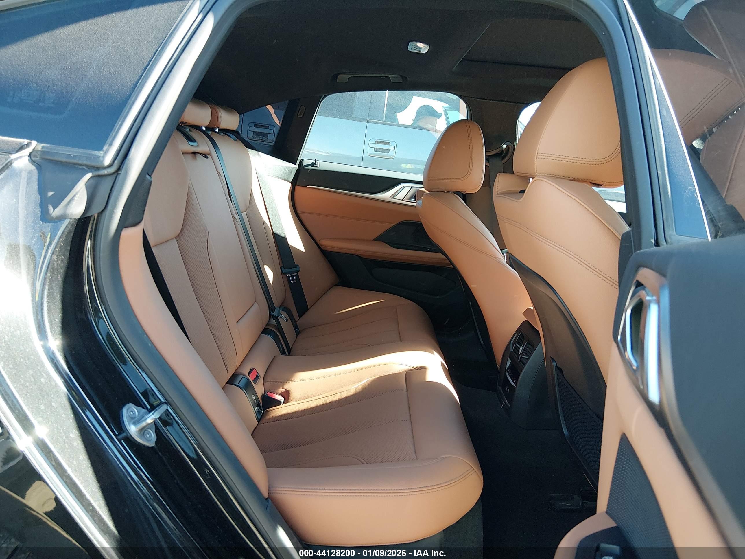 BMW I4 image 8