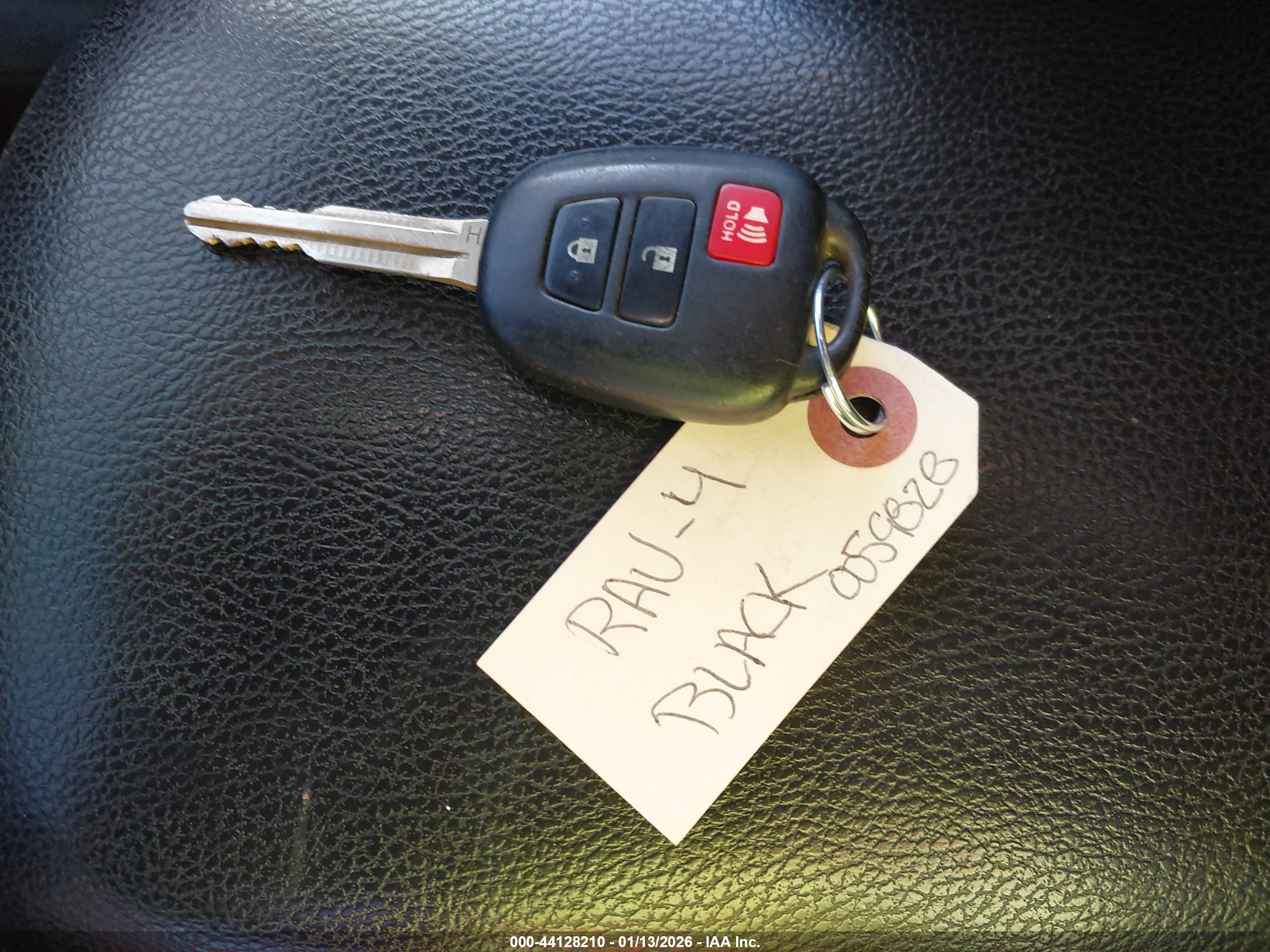 TOYOTA RAV4 image 11
