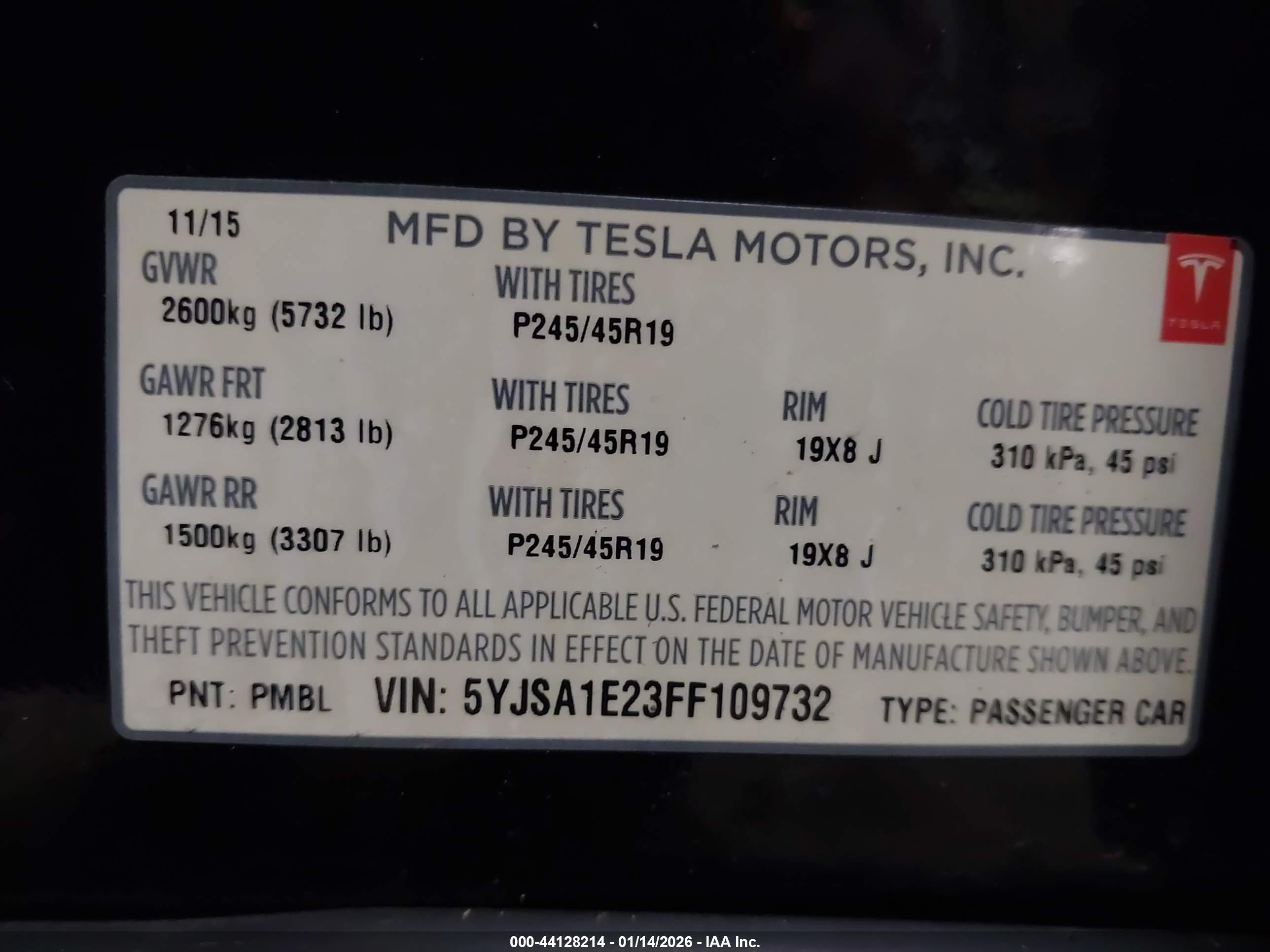 TESLA MODEL image 9