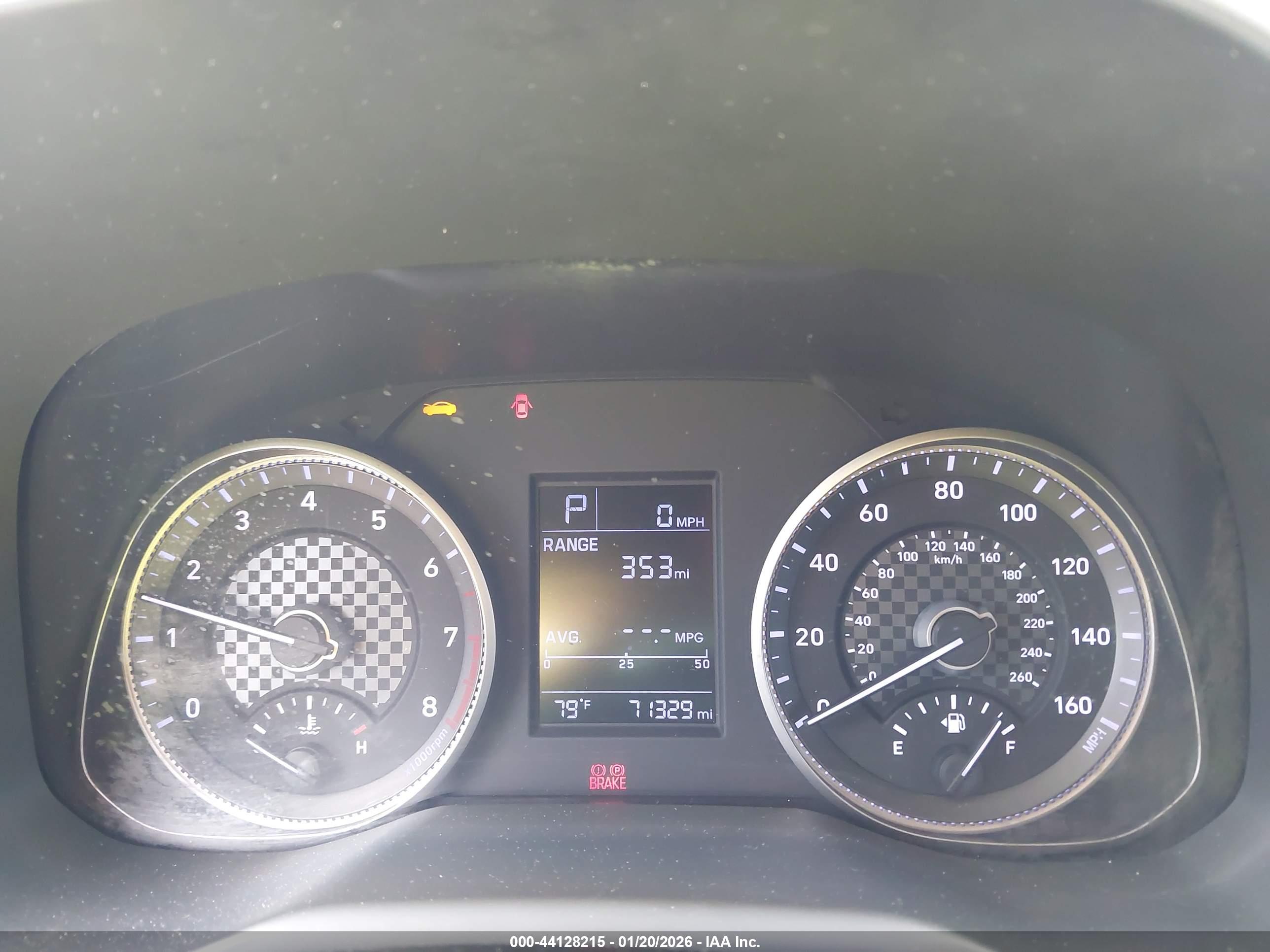 HYUNDAI ELANTRA image 7