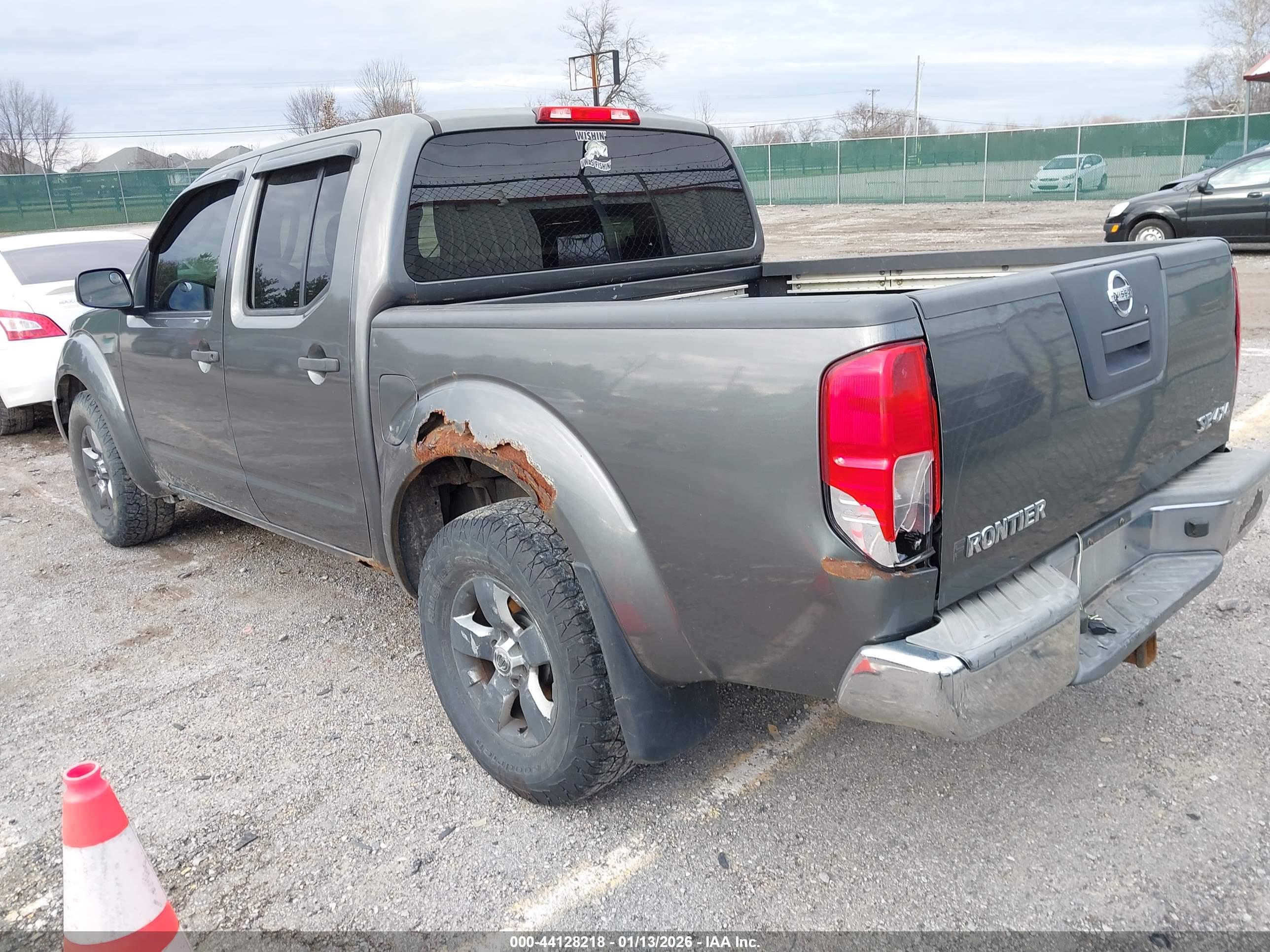 NISSAN FRONTIER image 3