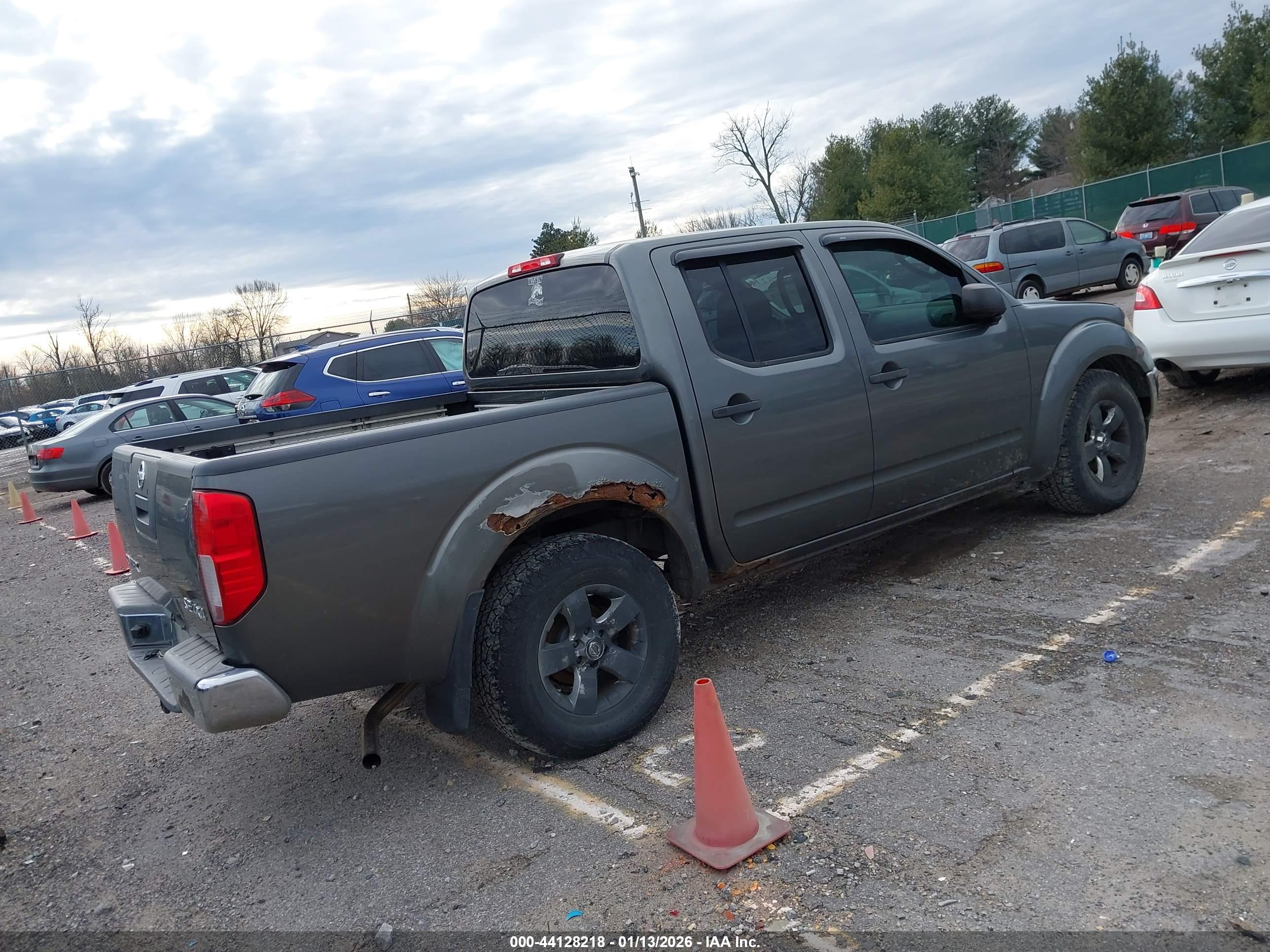 NISSAN FRONTIER image 4
