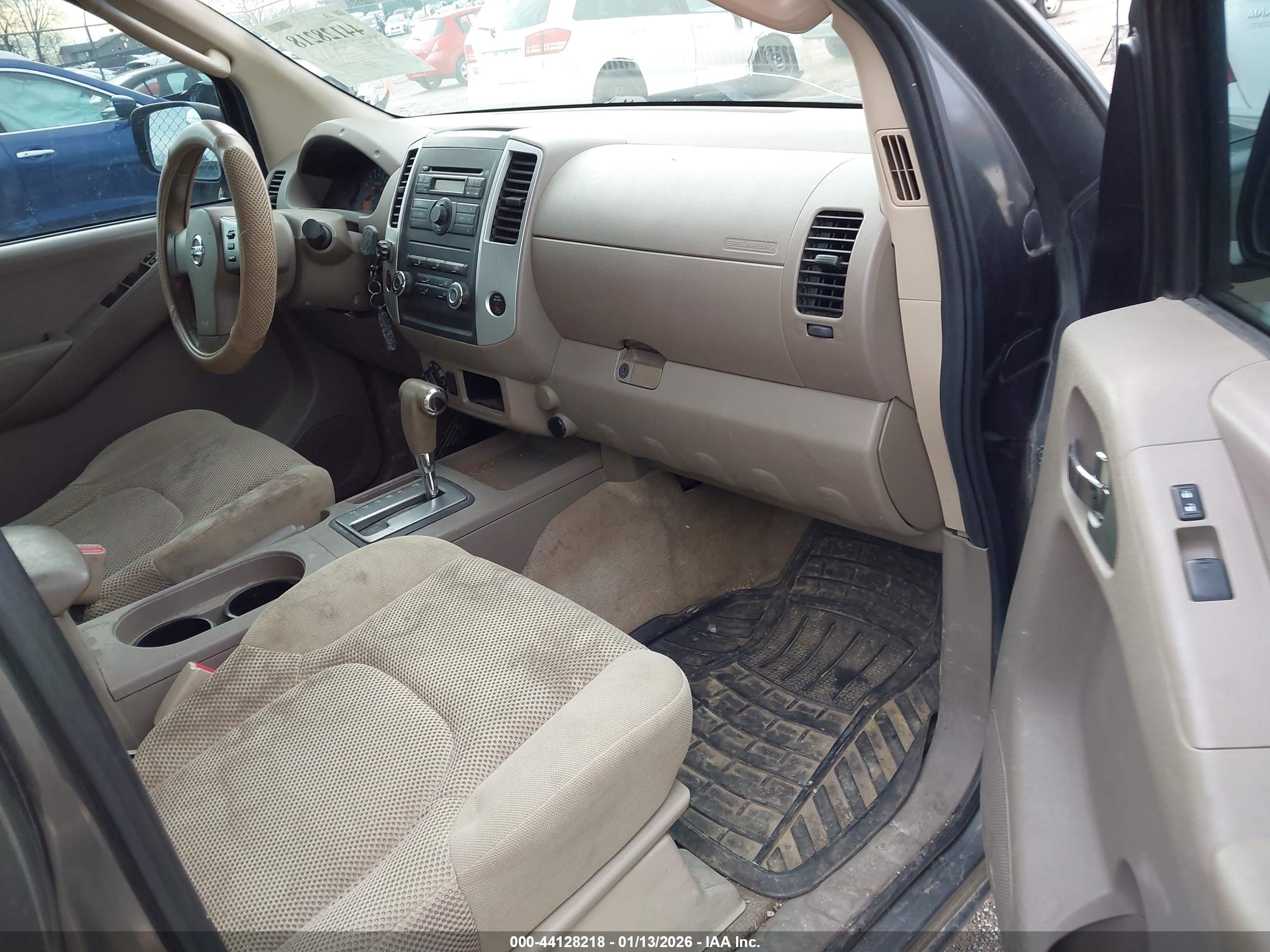 NISSAN FRONTIER image 5