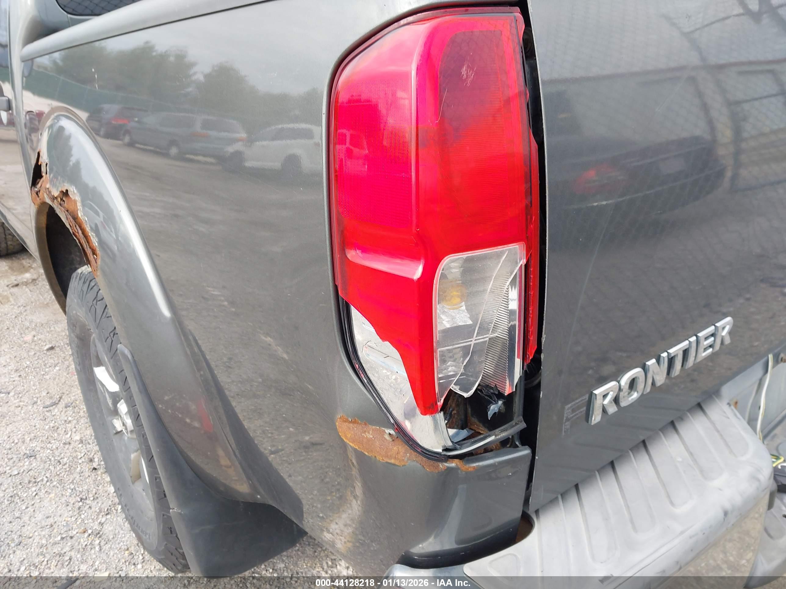 NISSAN FRONTIER image 6