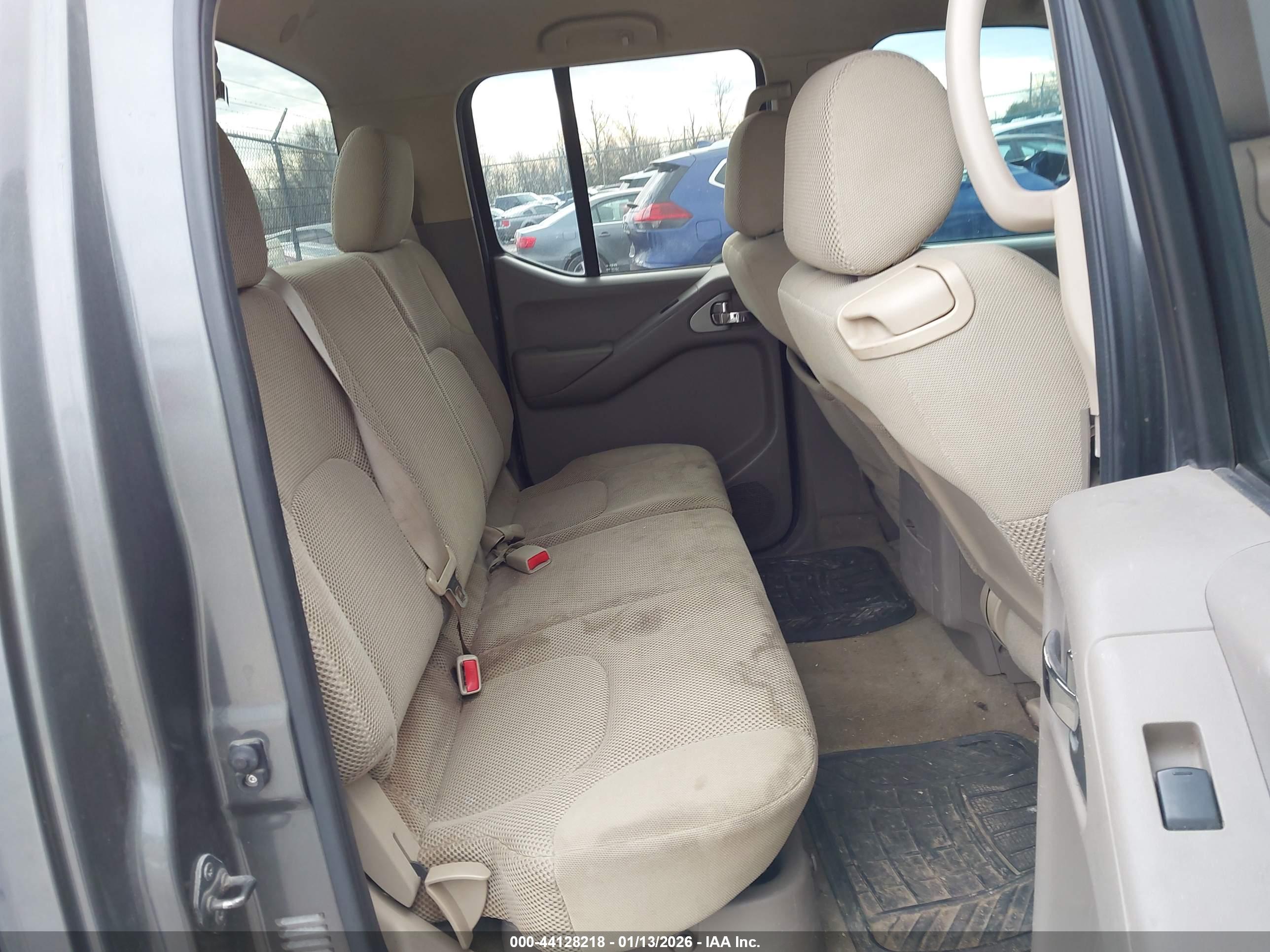 NISSAN FRONTIER image 8
