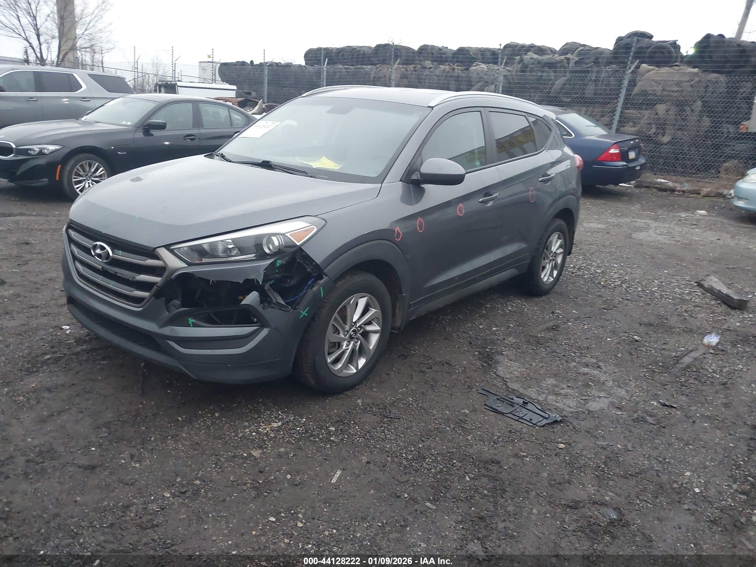 HYUNDAI TUCSON image 2