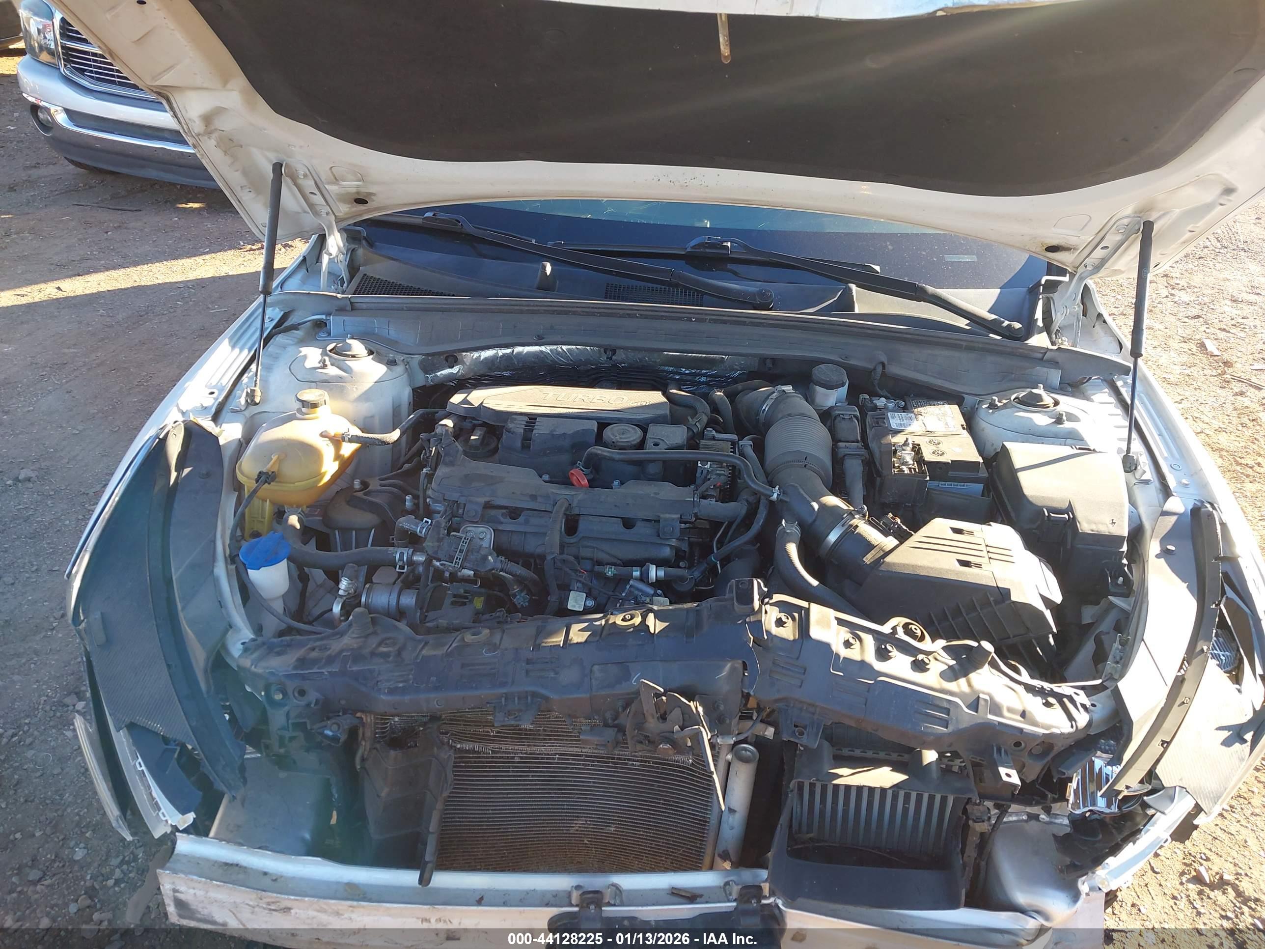 KIA K5 image 10
