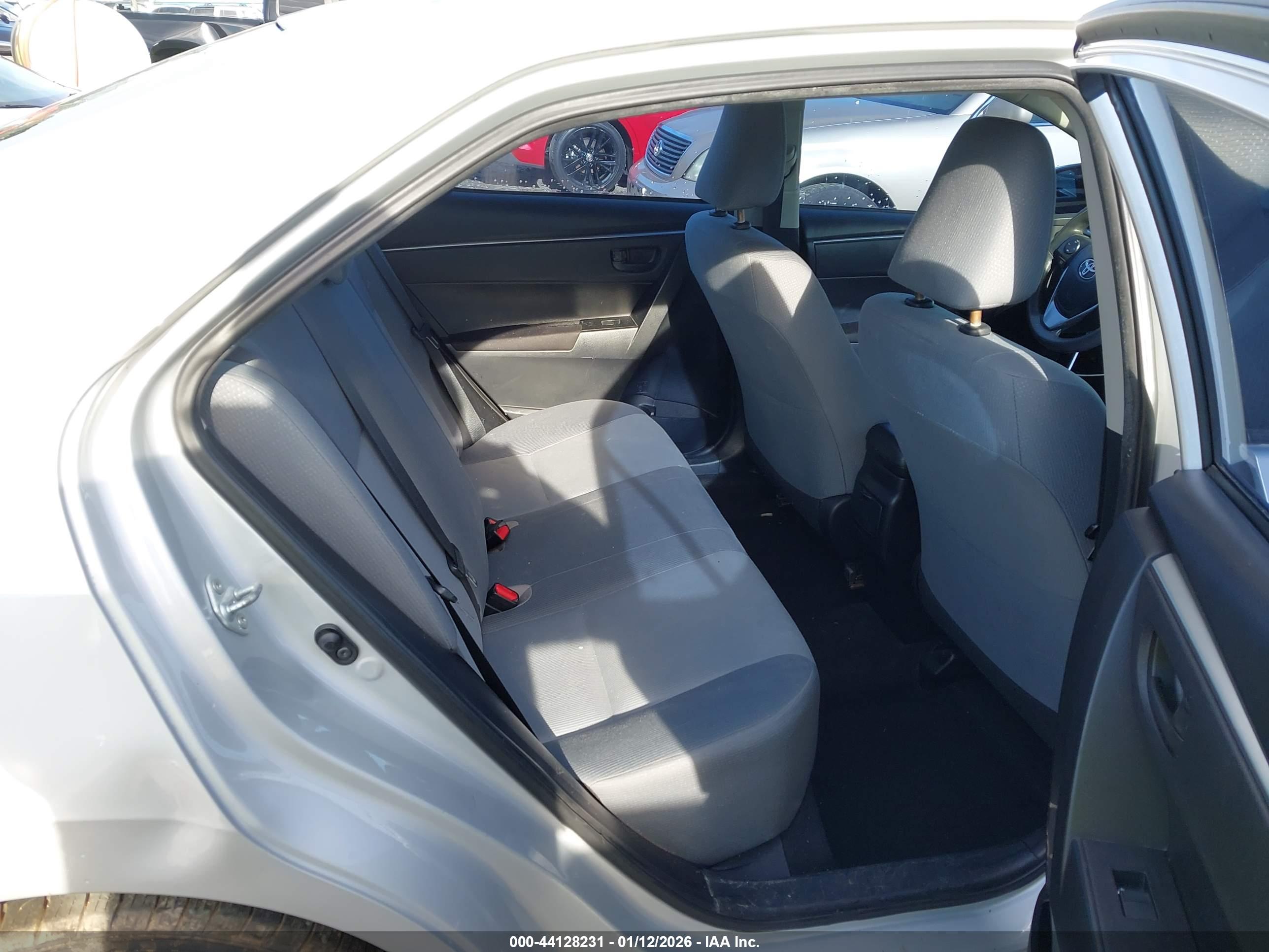 TOYOTA COROLLA image 8
