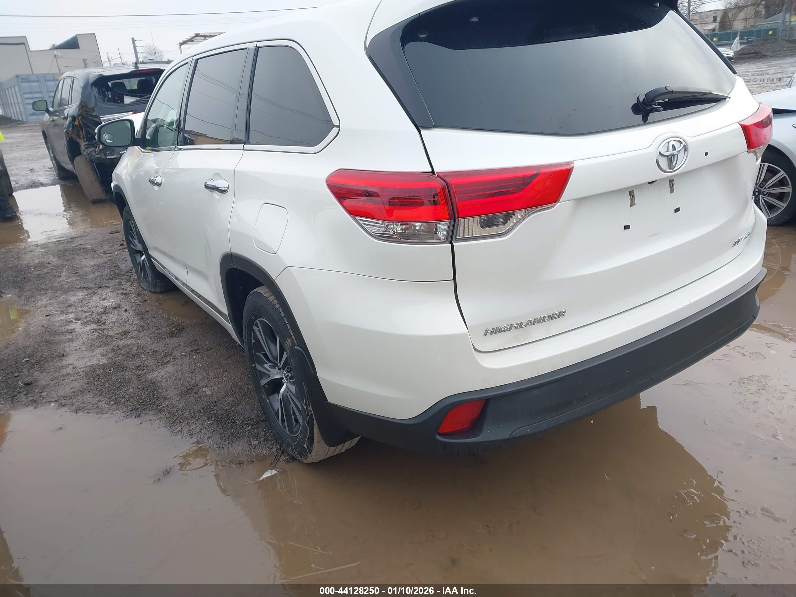 TOYOTA HIGHLANDER image 3