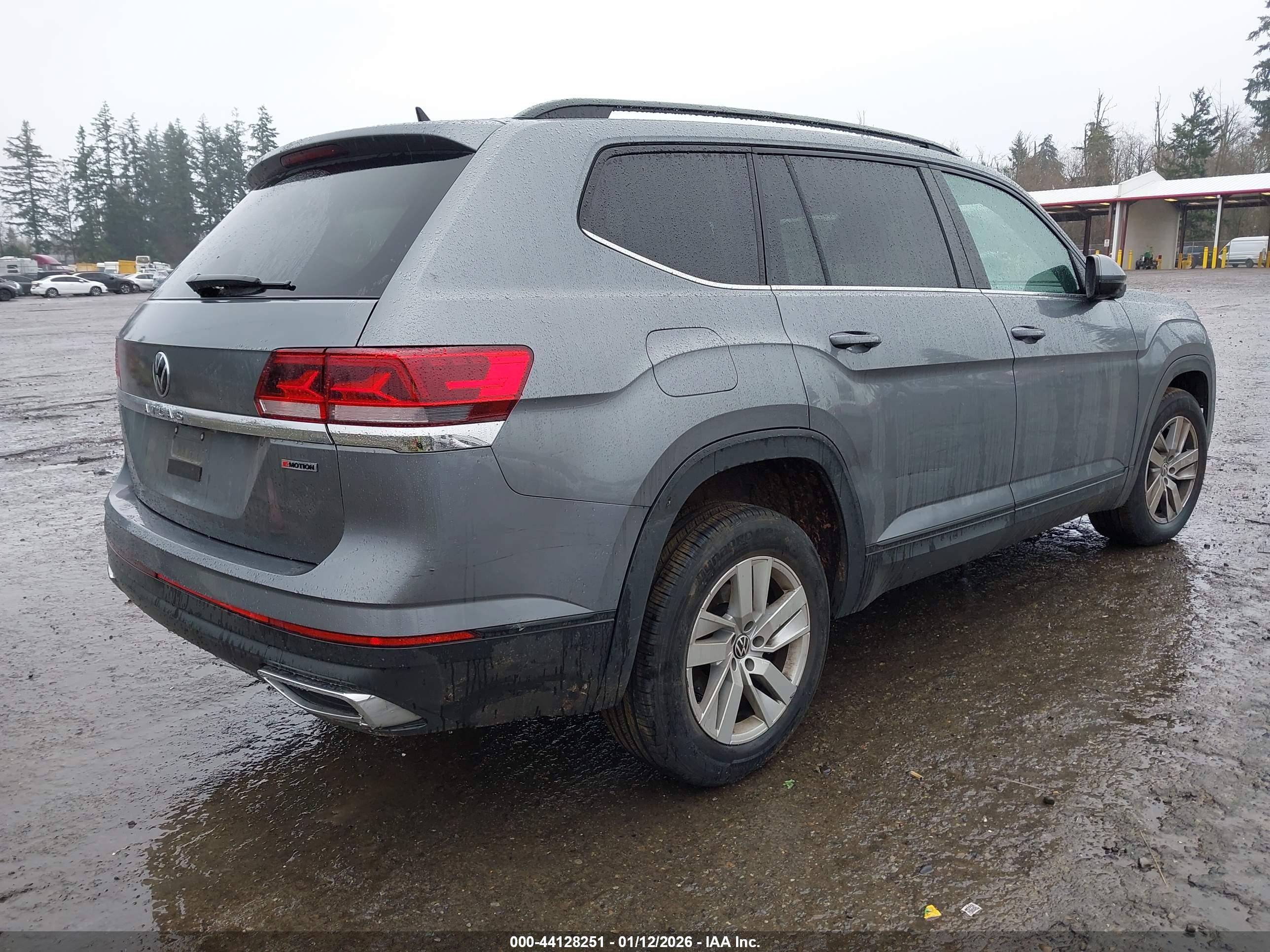 VOLKSWAGEN ATLAS image 4