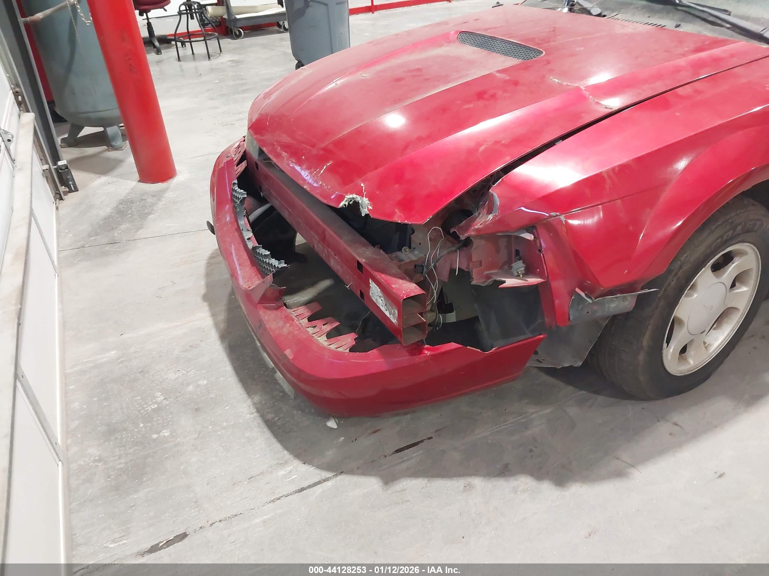 FORD MUSTANG image 6