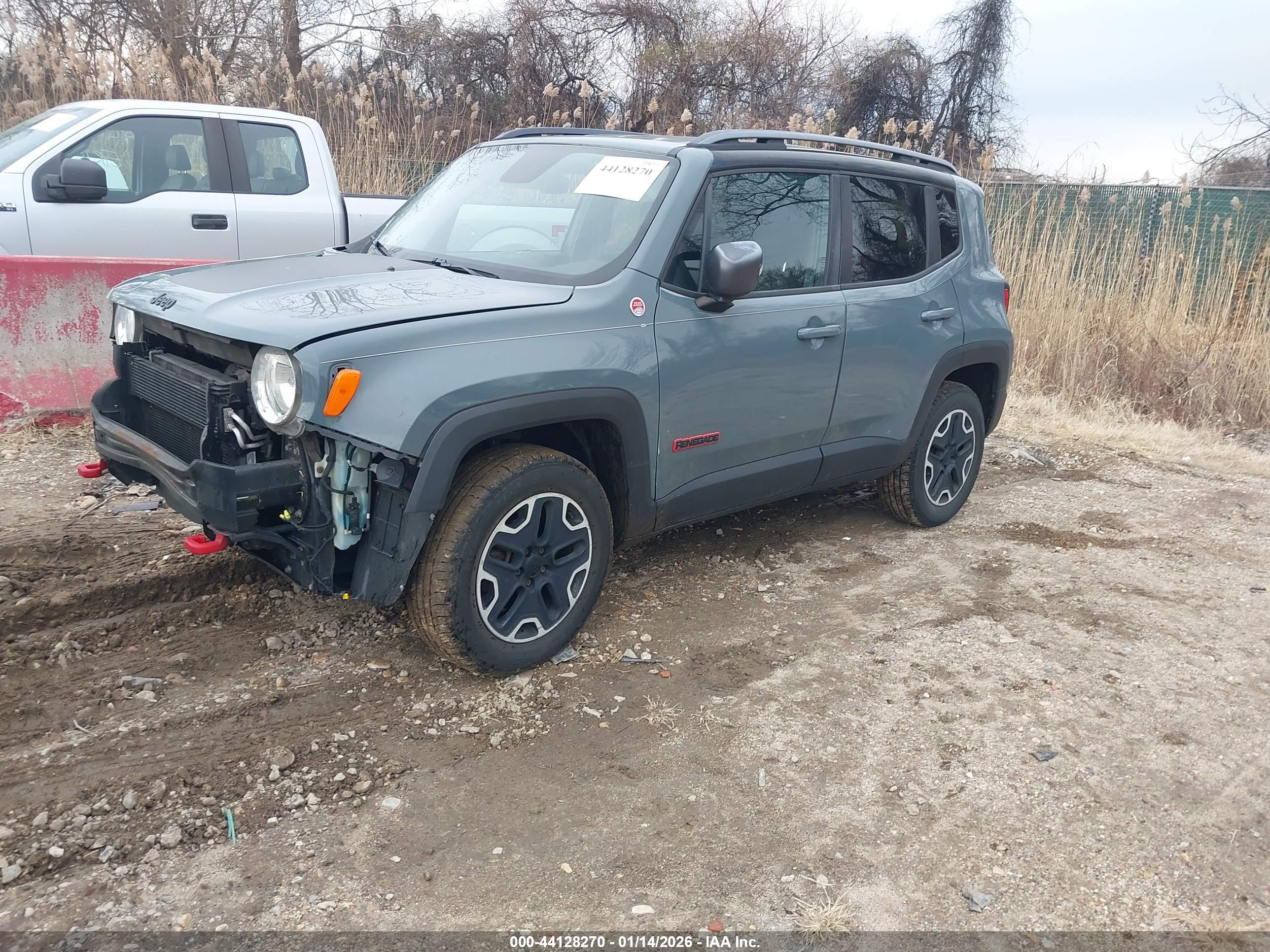 JEEP RENEGADE image 2