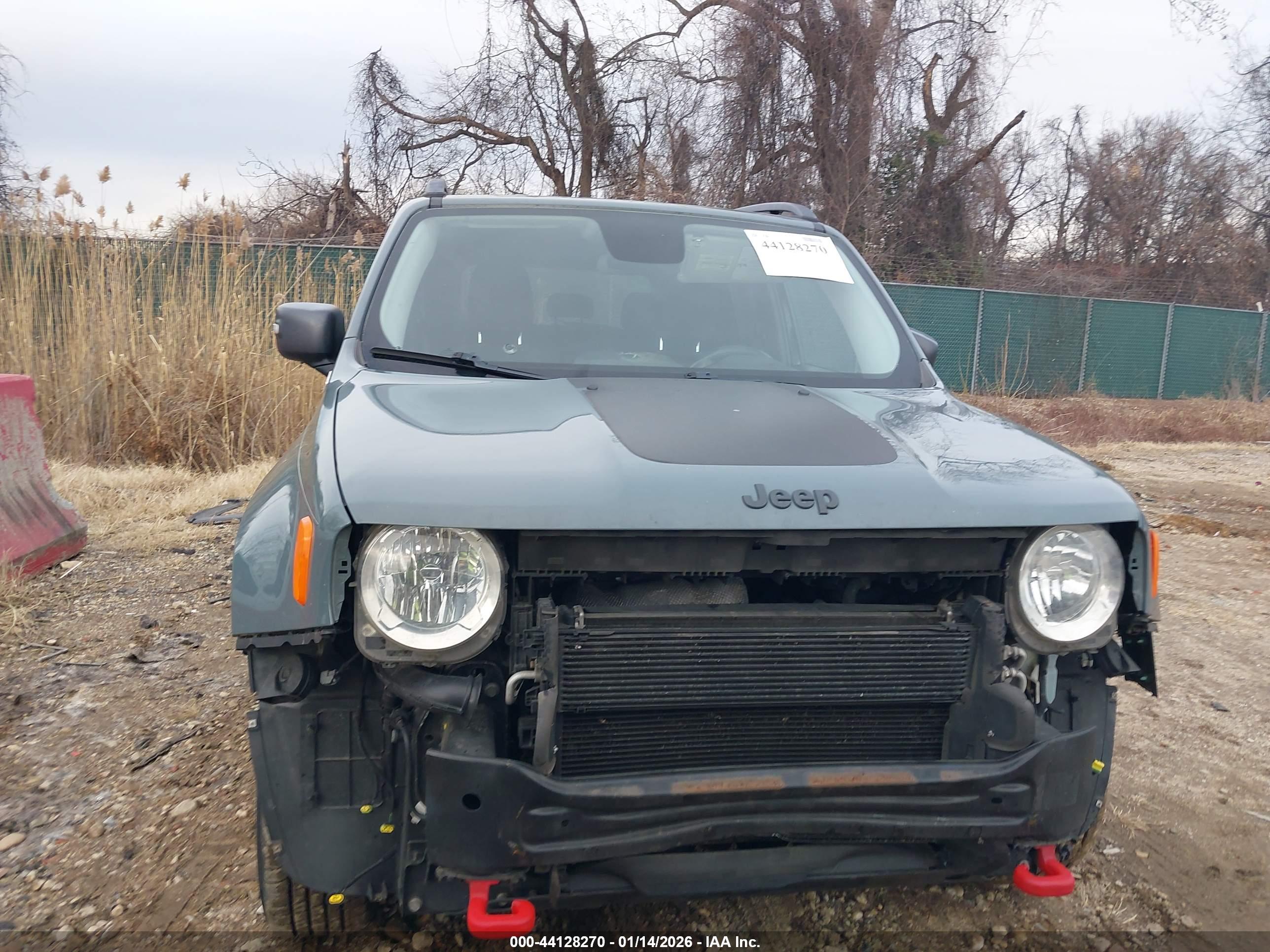 JEEP RENEGADE image 6