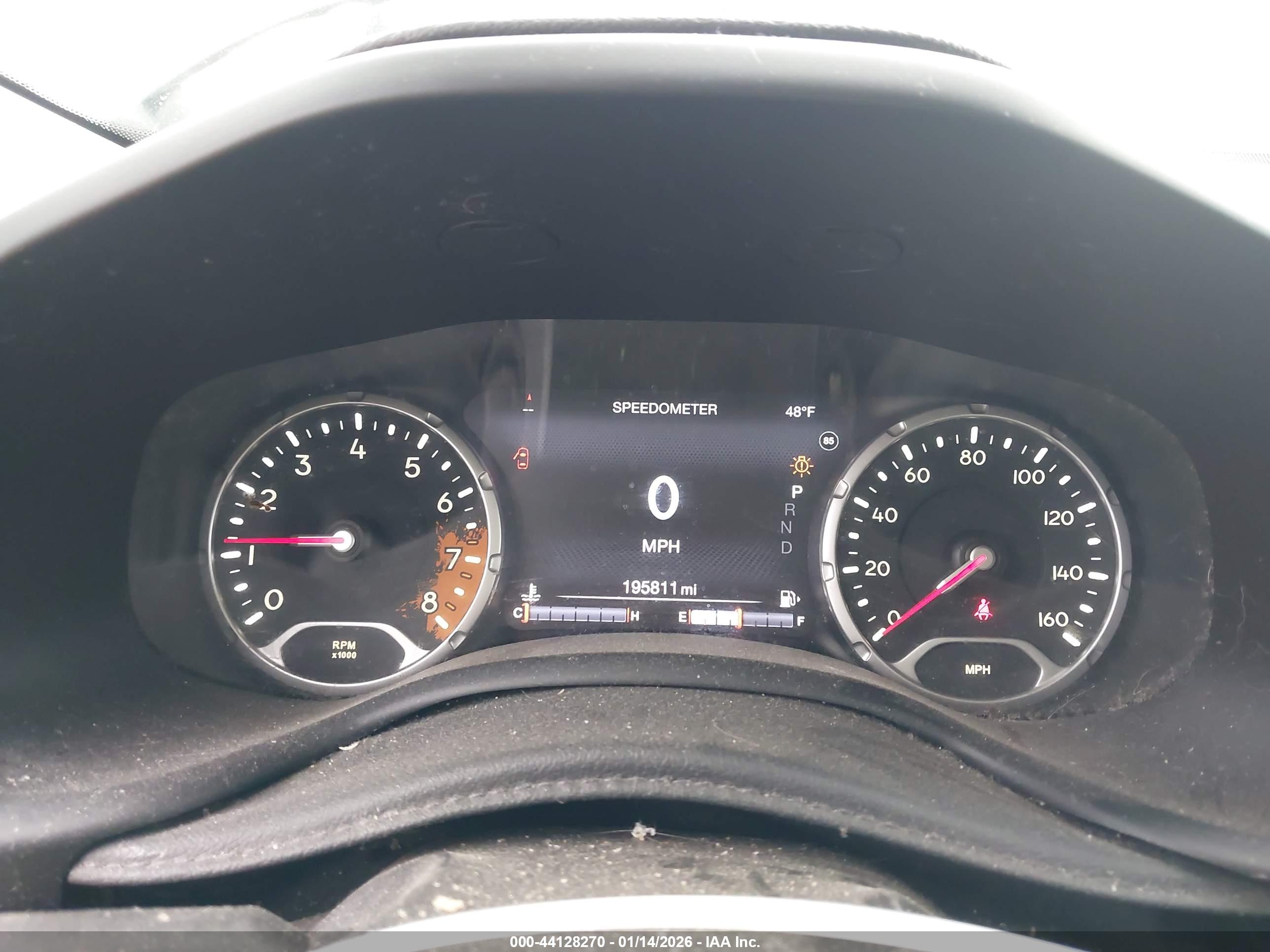 JEEP RENEGADE image 7