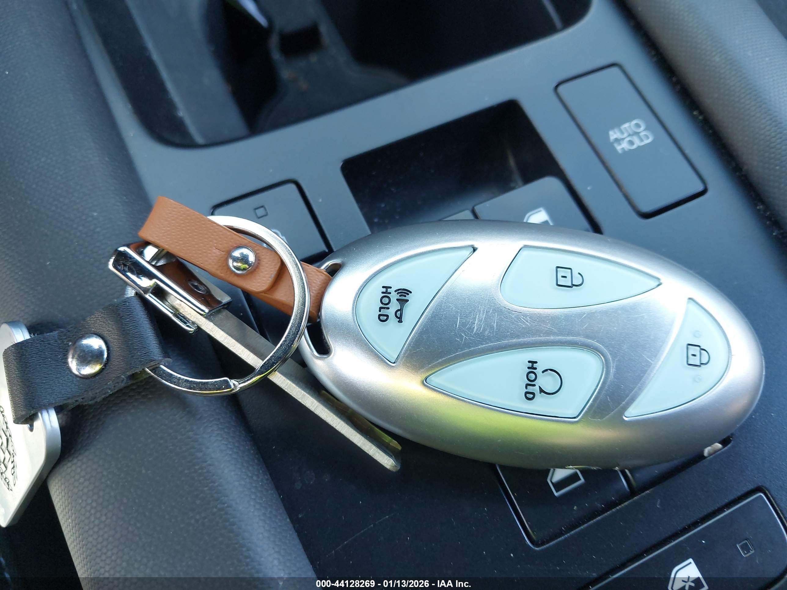 HYUNDAI IONIQ image 11