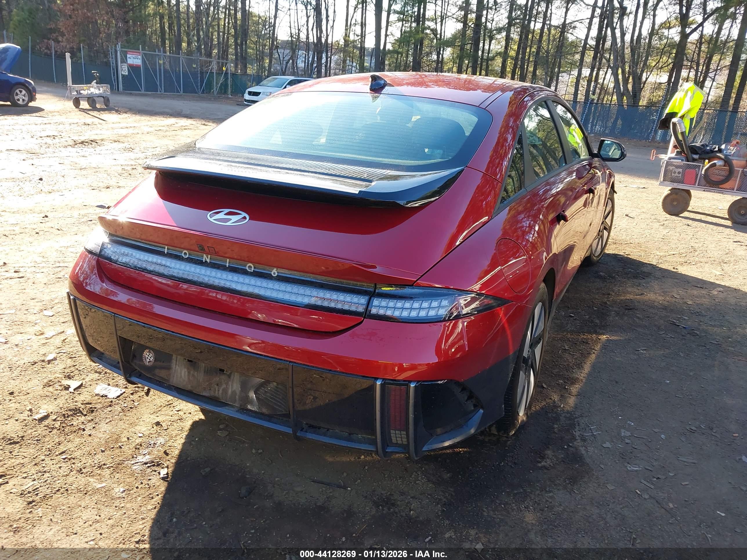 HYUNDAI IONIQ image 4