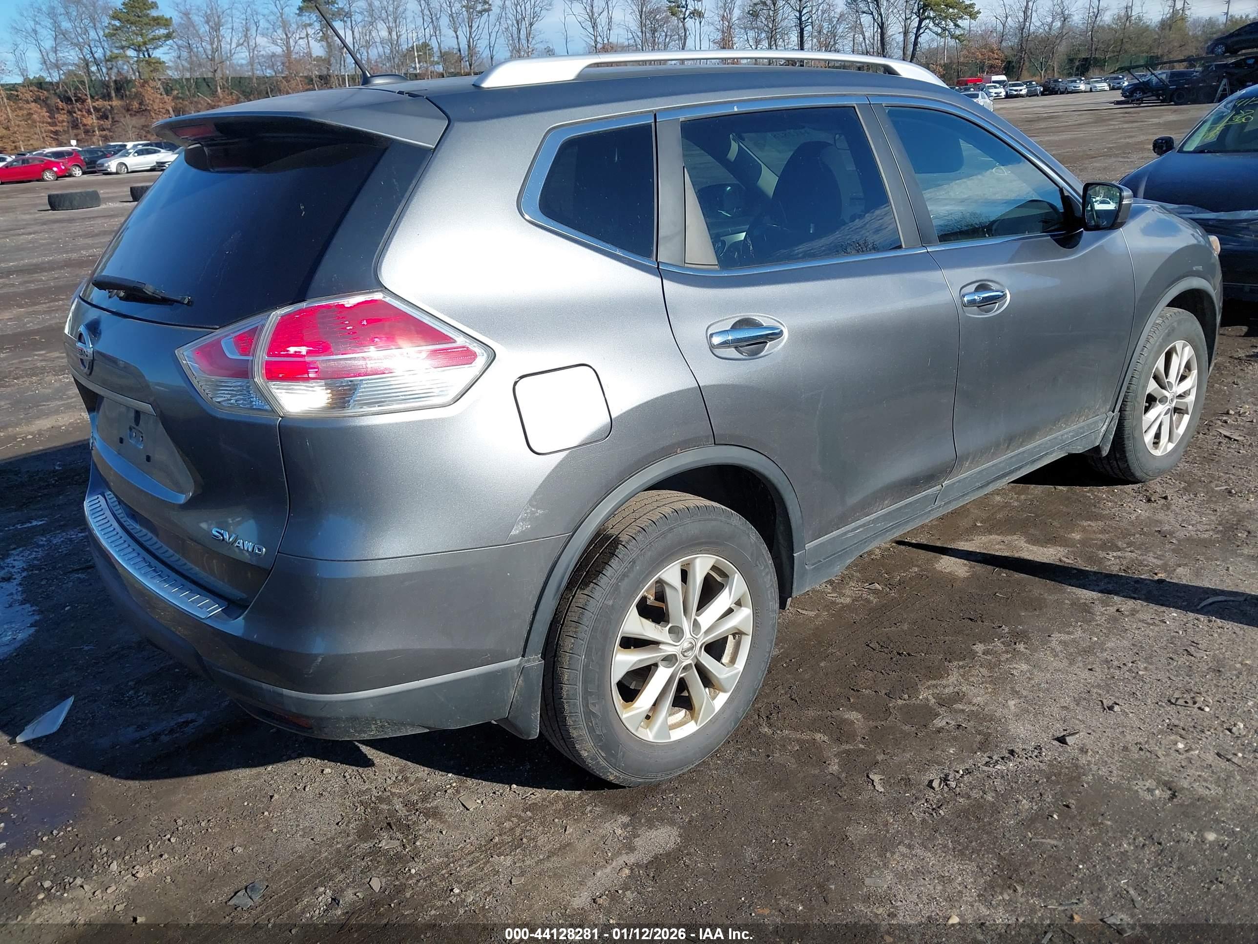 NISSAN ROGUE image 4