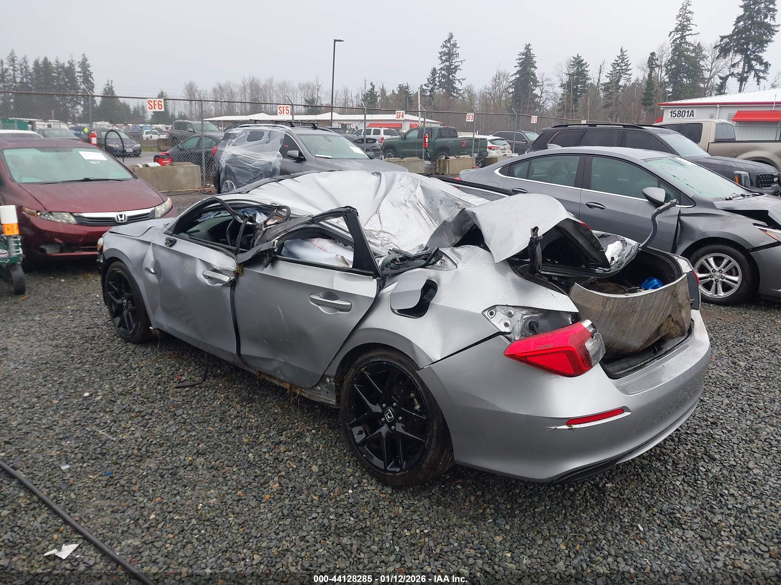 HONDA CIVIC image 3