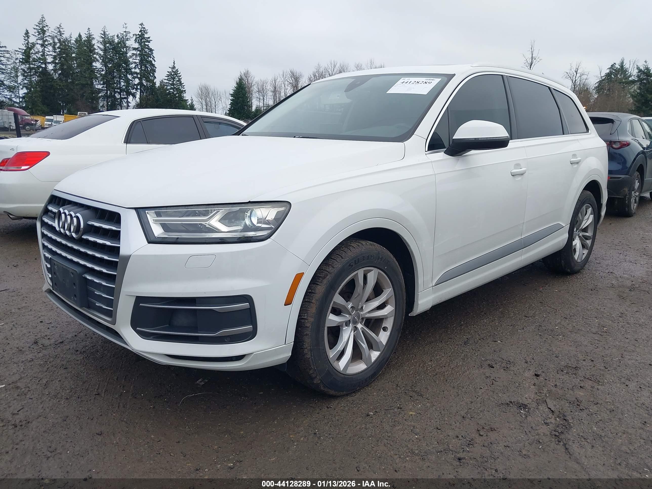 AUDI Q7 image 2