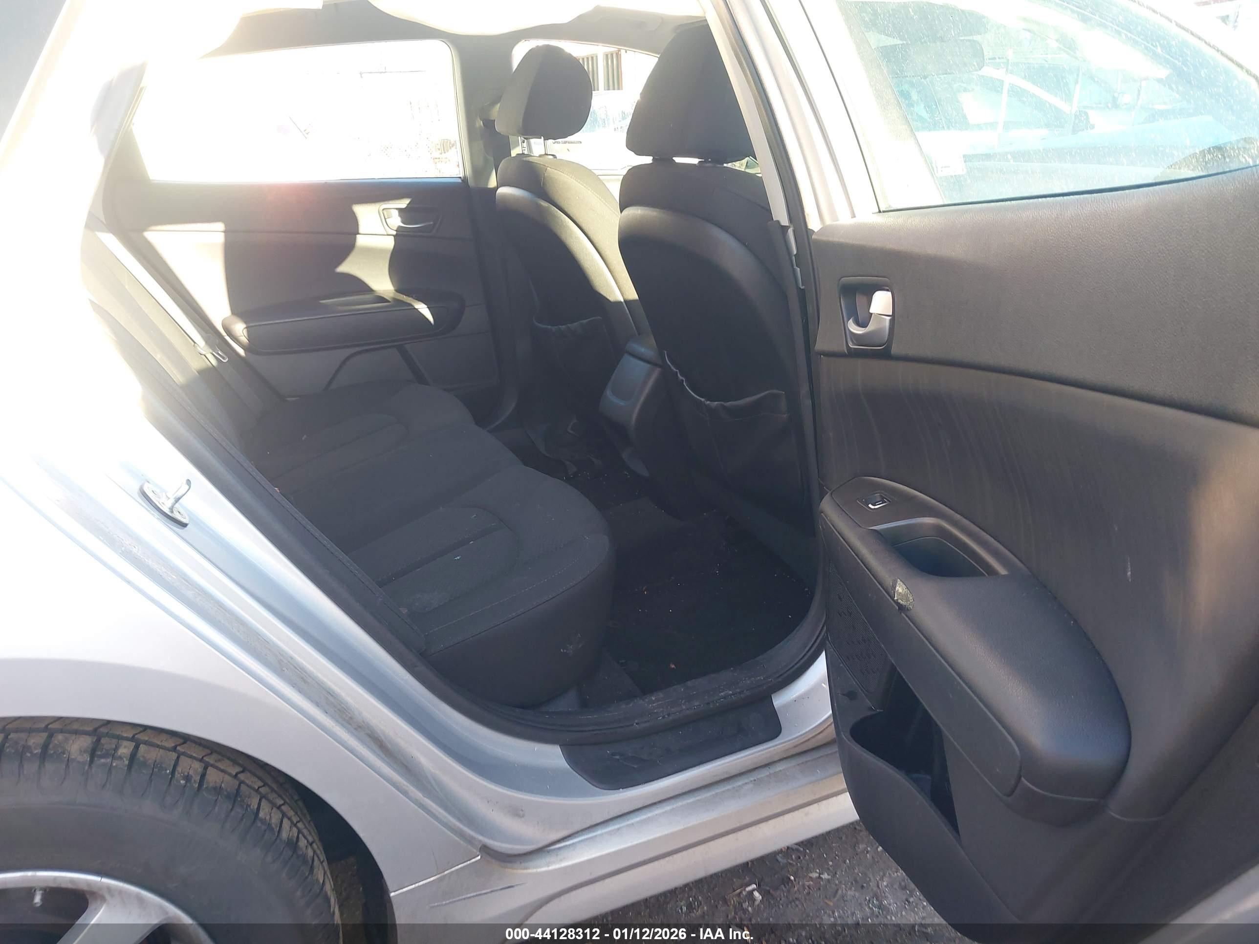 KIA OPTIMA image 8
