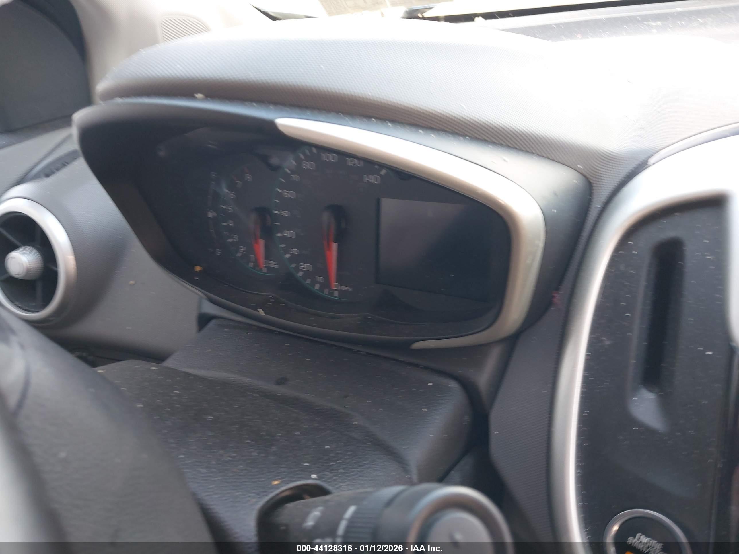 CHEVROLET SONIC image 7