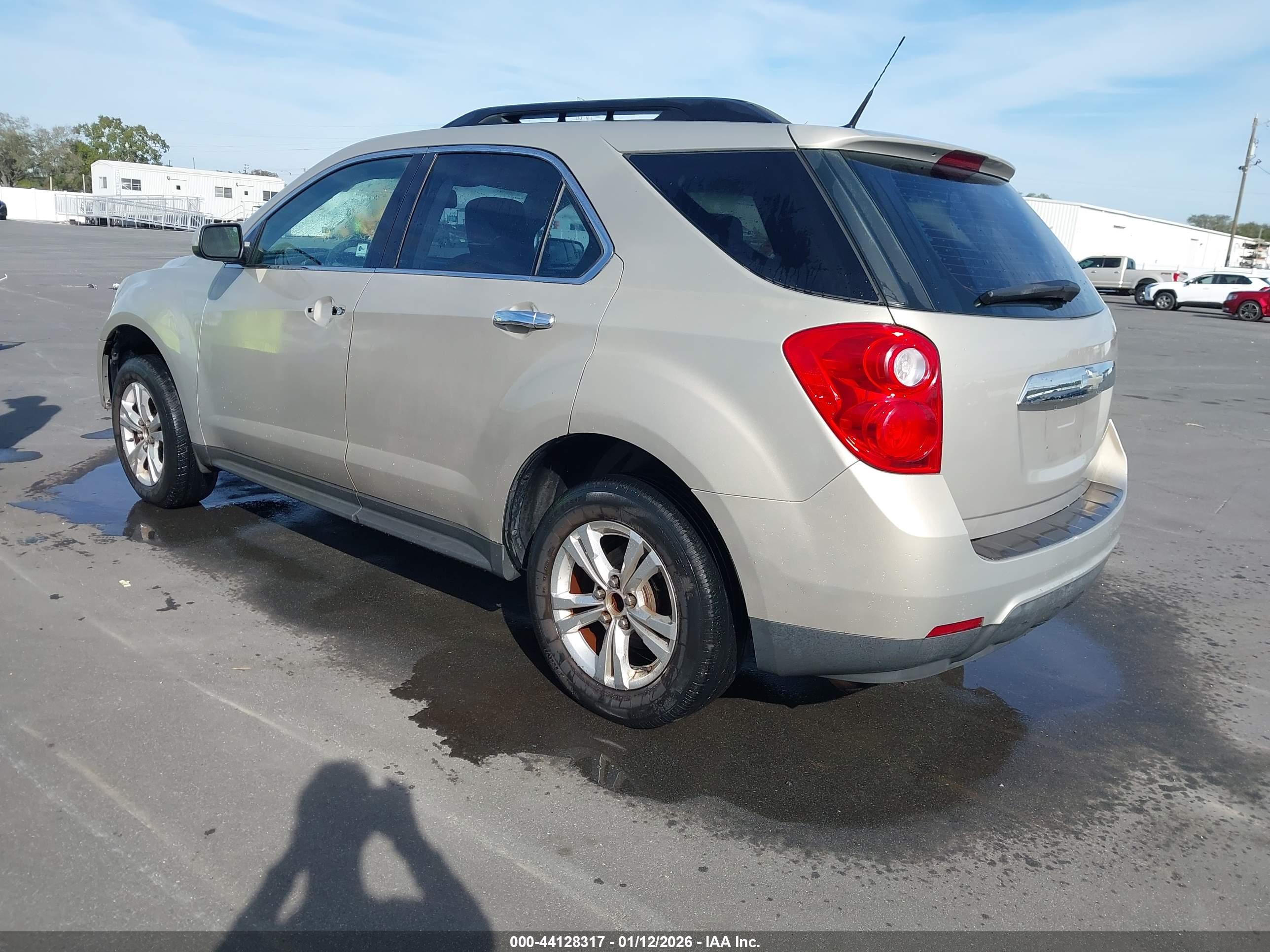 CHEVROLET EQUINOX image 3