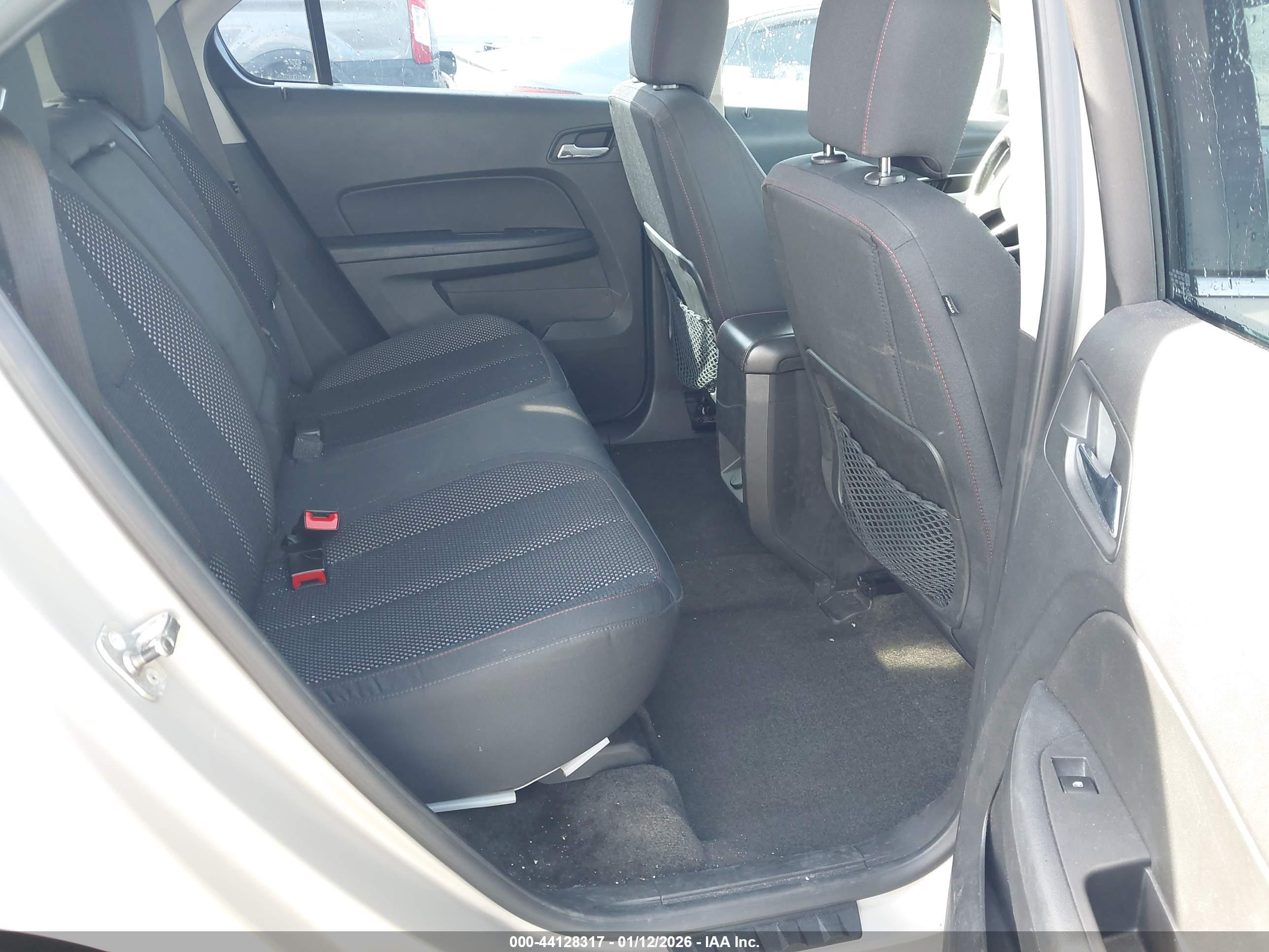 CHEVROLET EQUINOX image 8