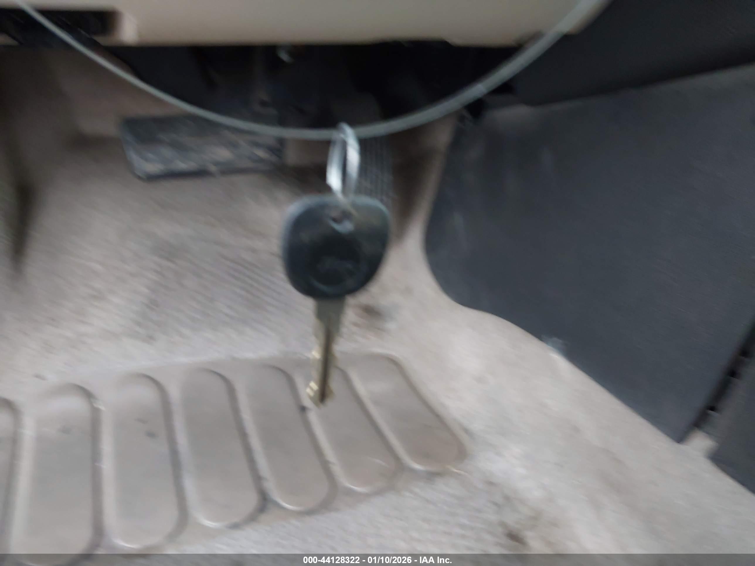 PONTIAC G6 image 11