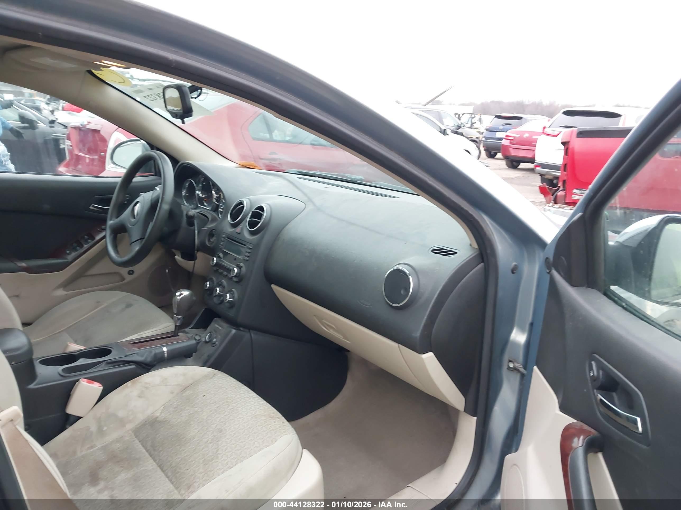 PONTIAC G6 image 5