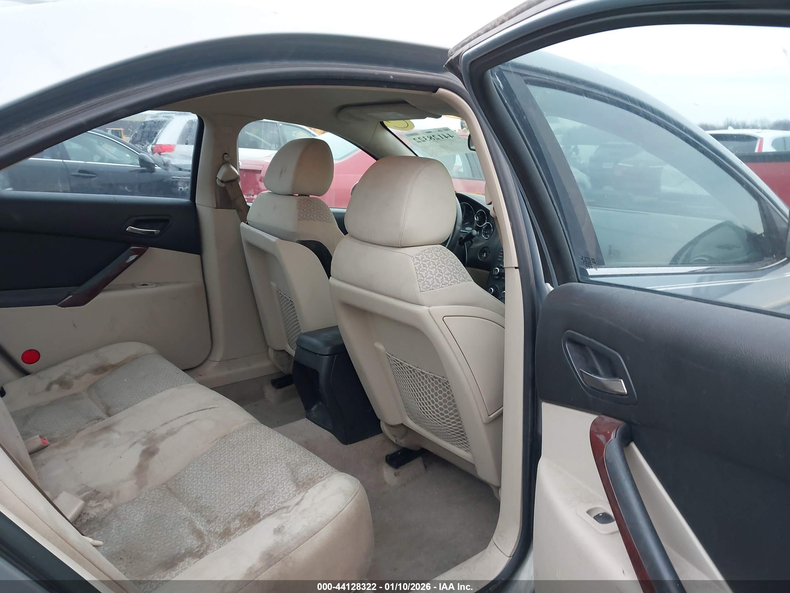 PONTIAC G6 image 8