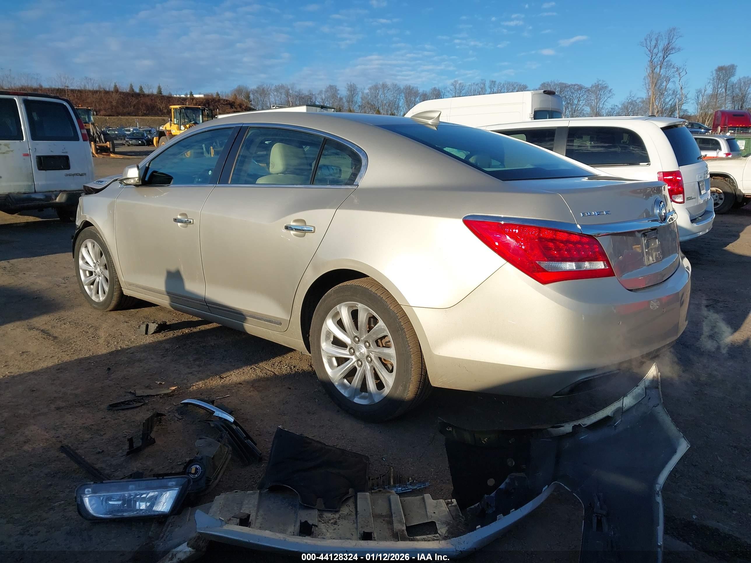 BUICK LACROSSE image 3