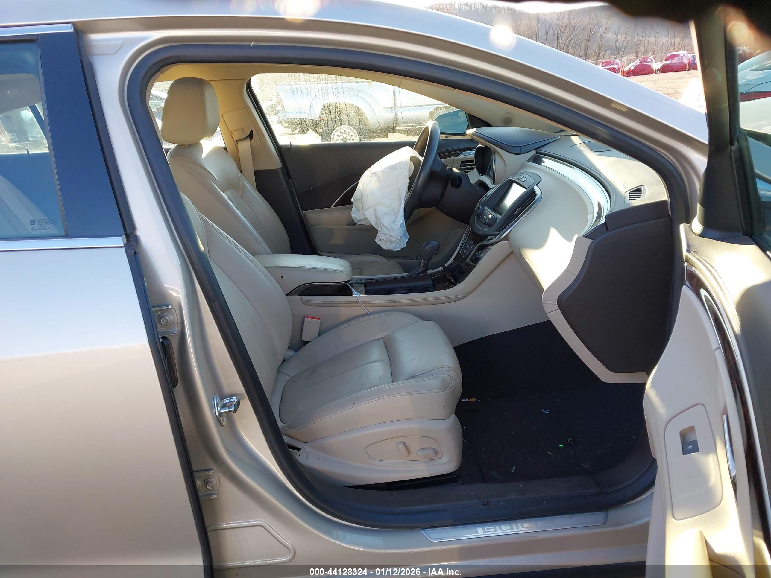 BUICK LACROSSE image 5