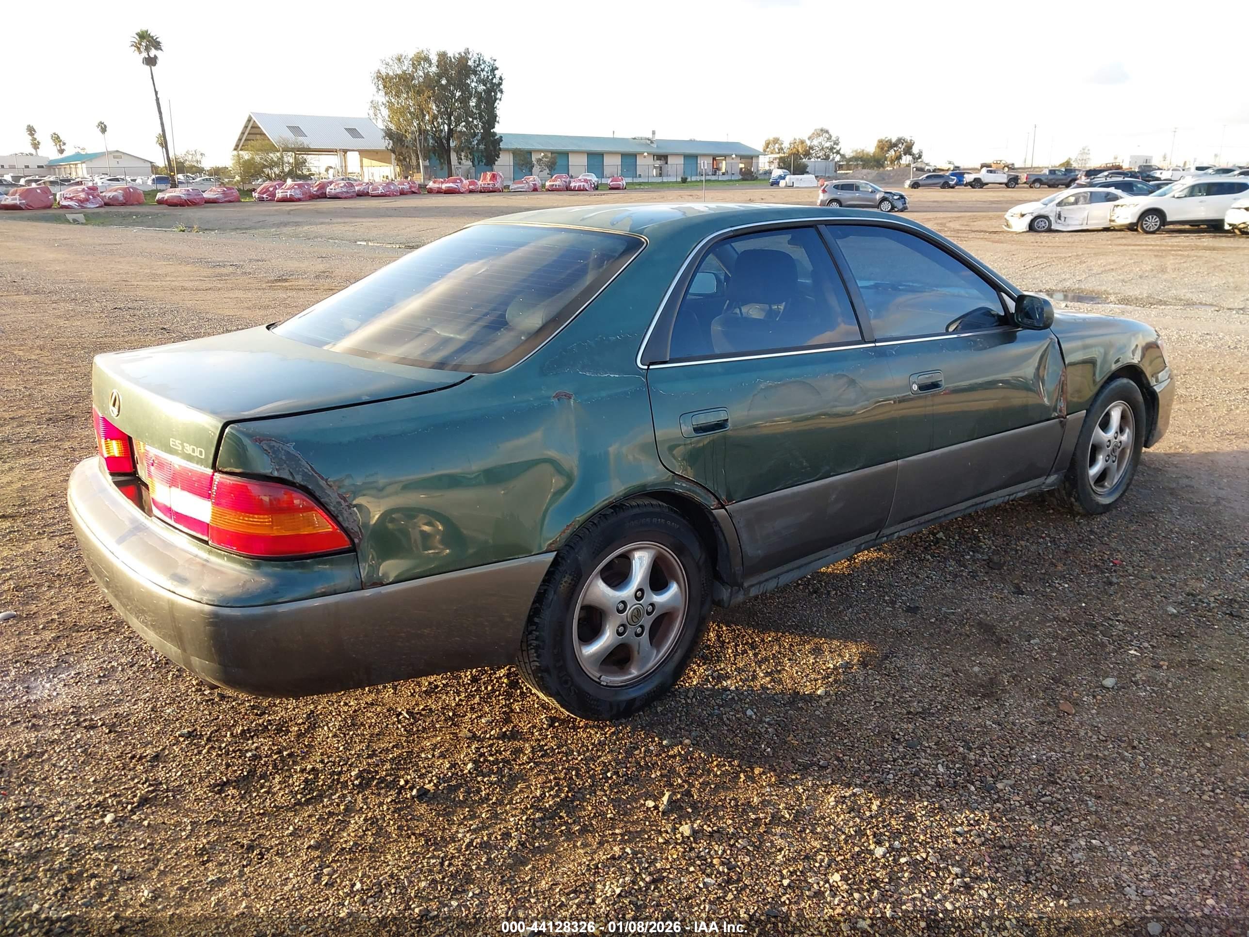LEXUS ES image 4