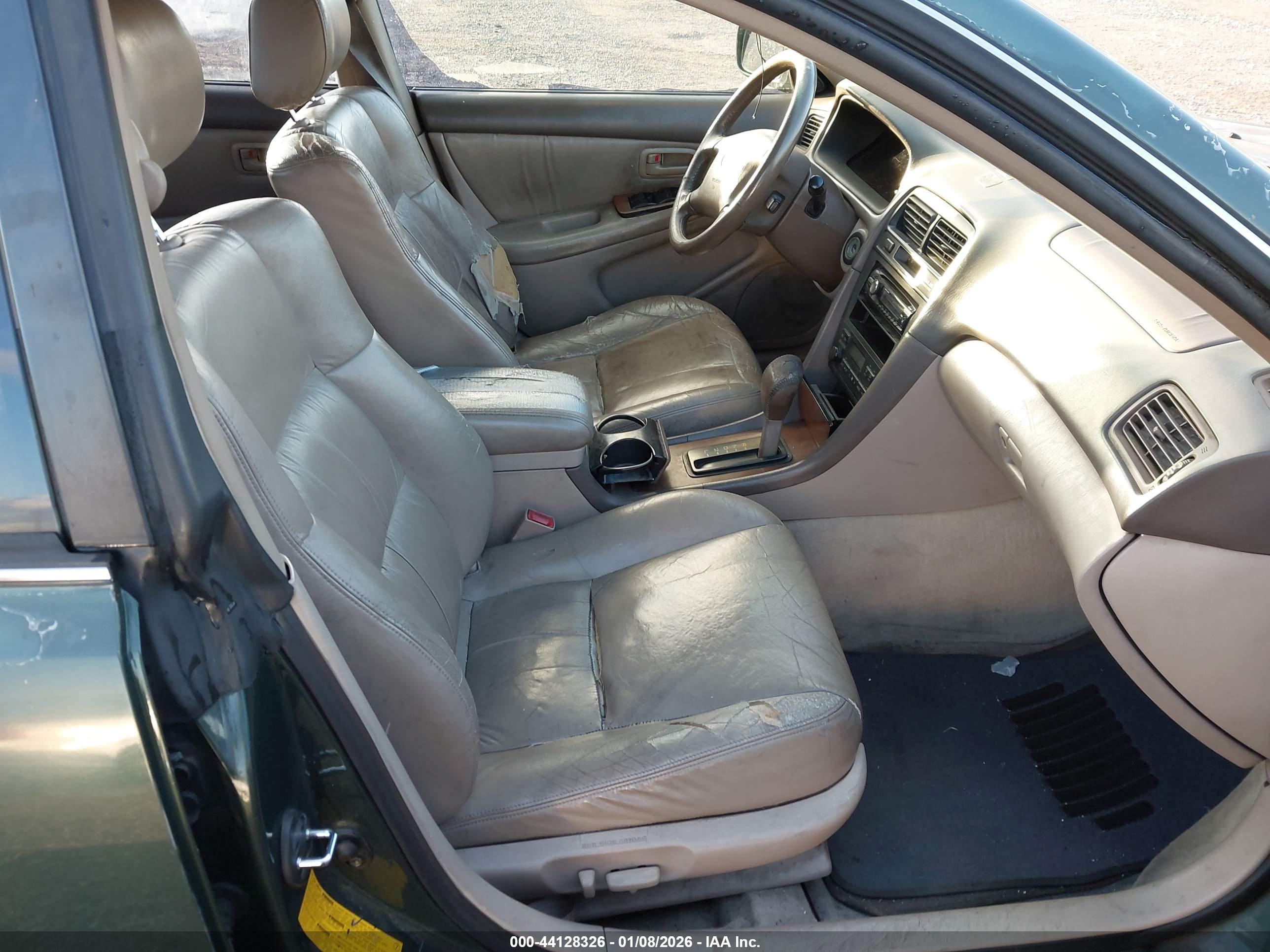 LEXUS ES image 5