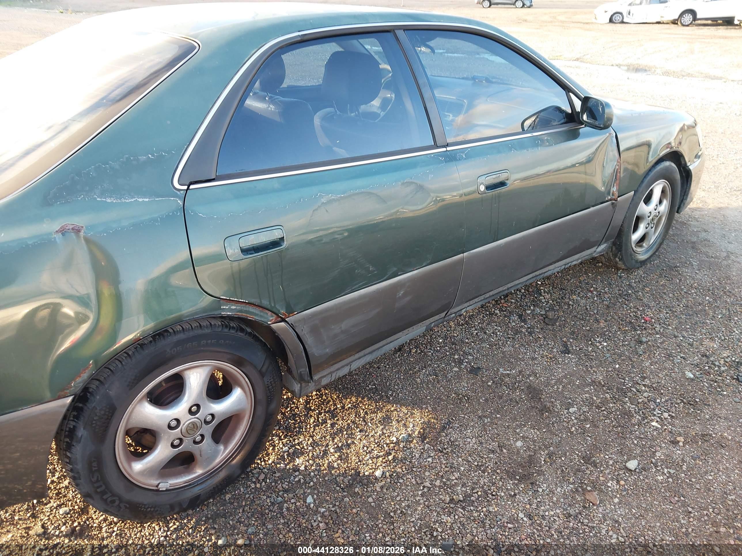 LEXUS ES image 6