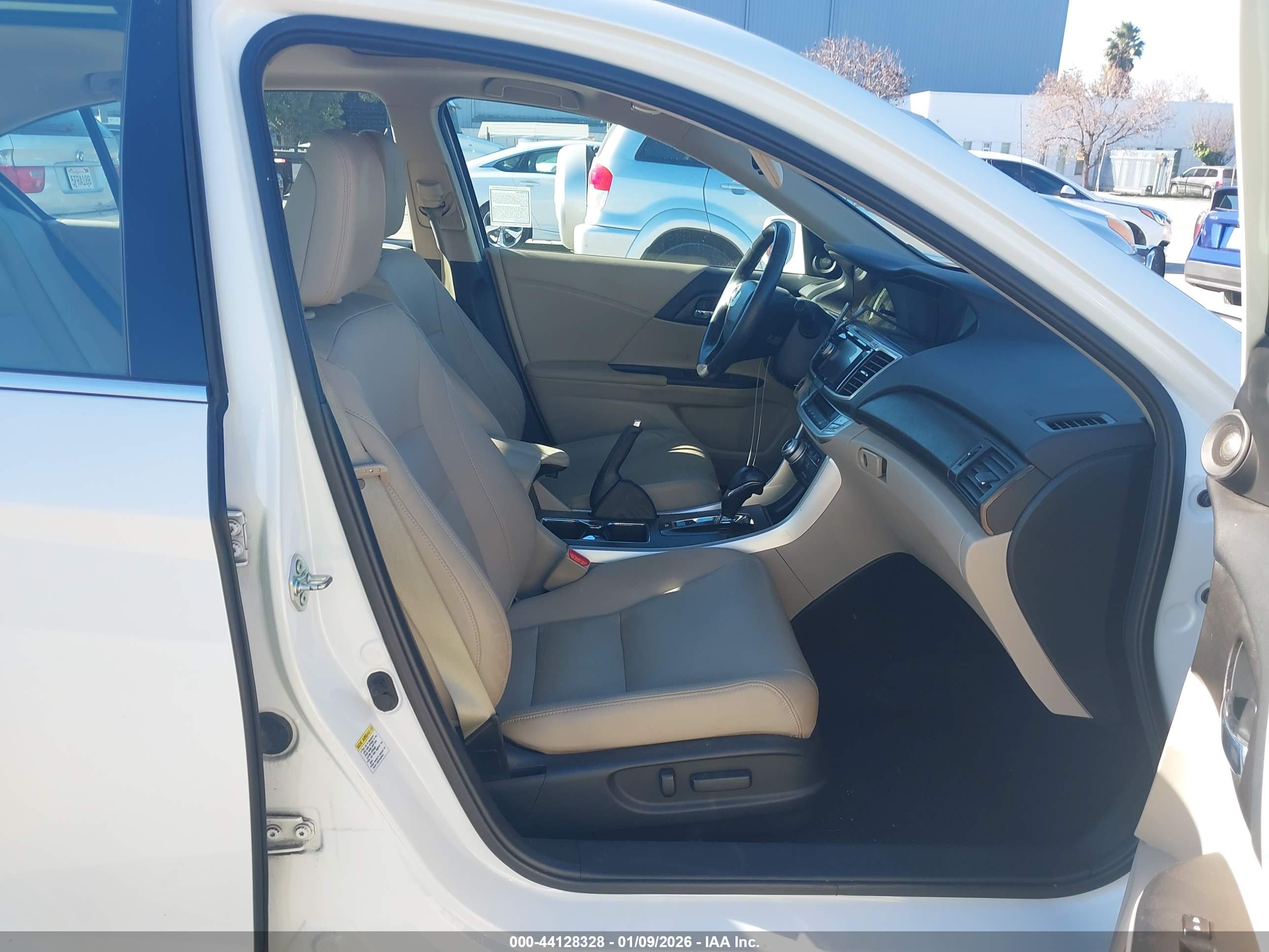 HONDA ACCORD image 5