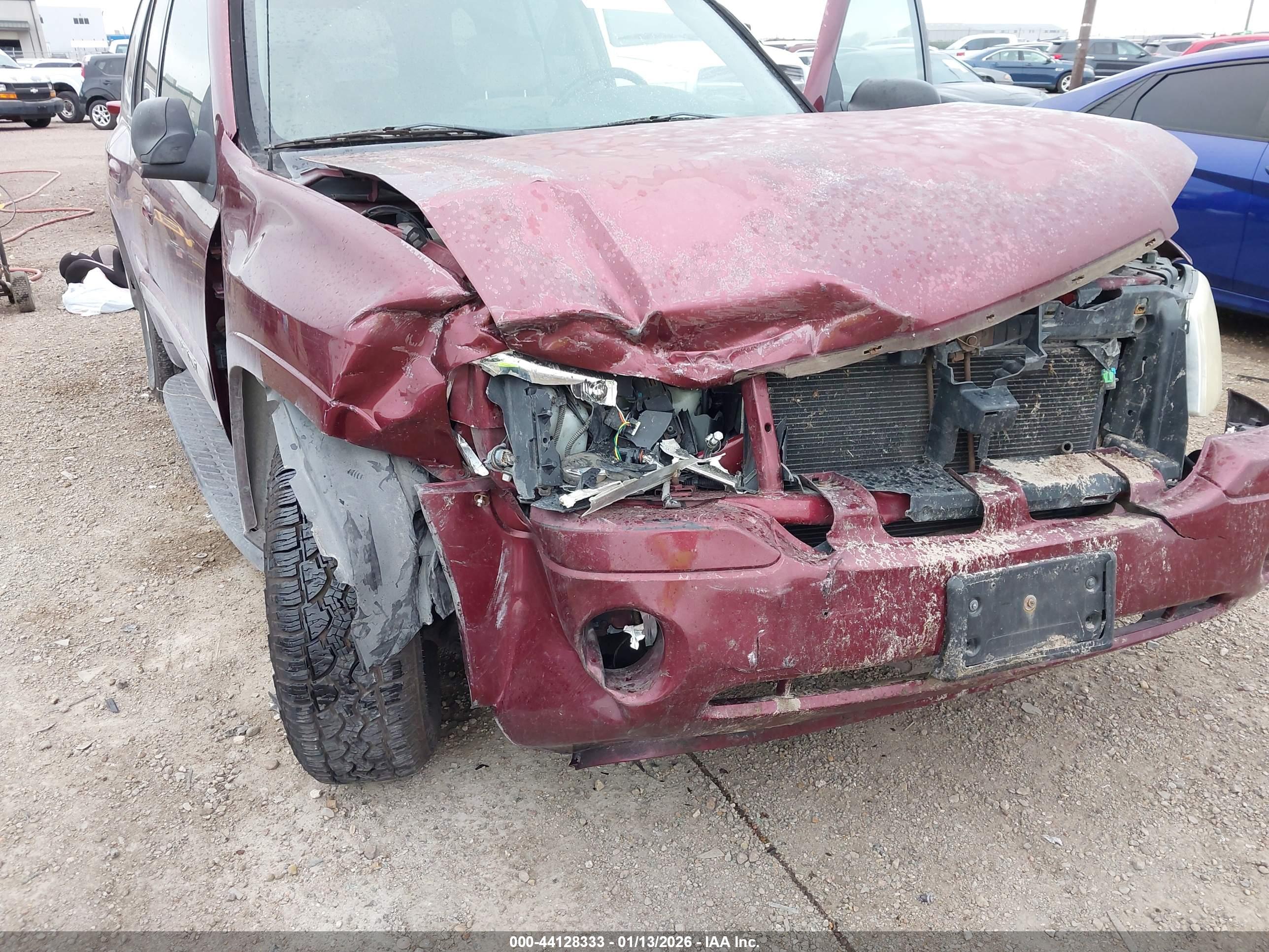 GMC ENVOY image 6