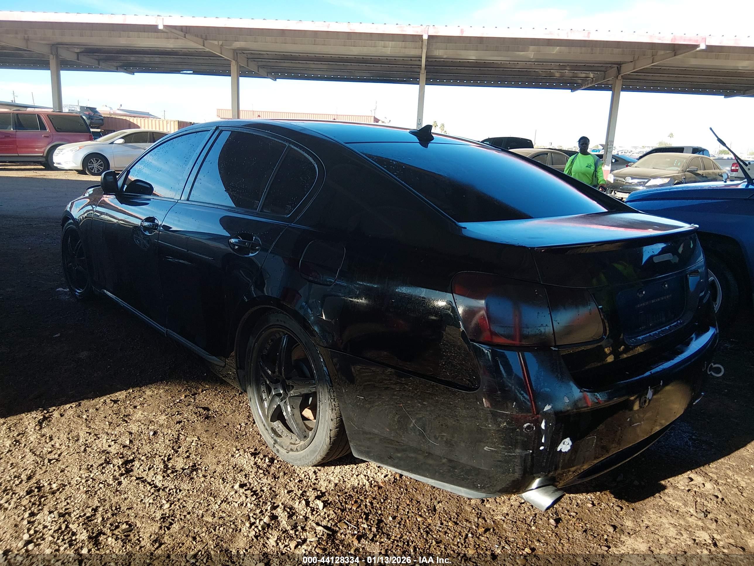 LEXUS GS image 3