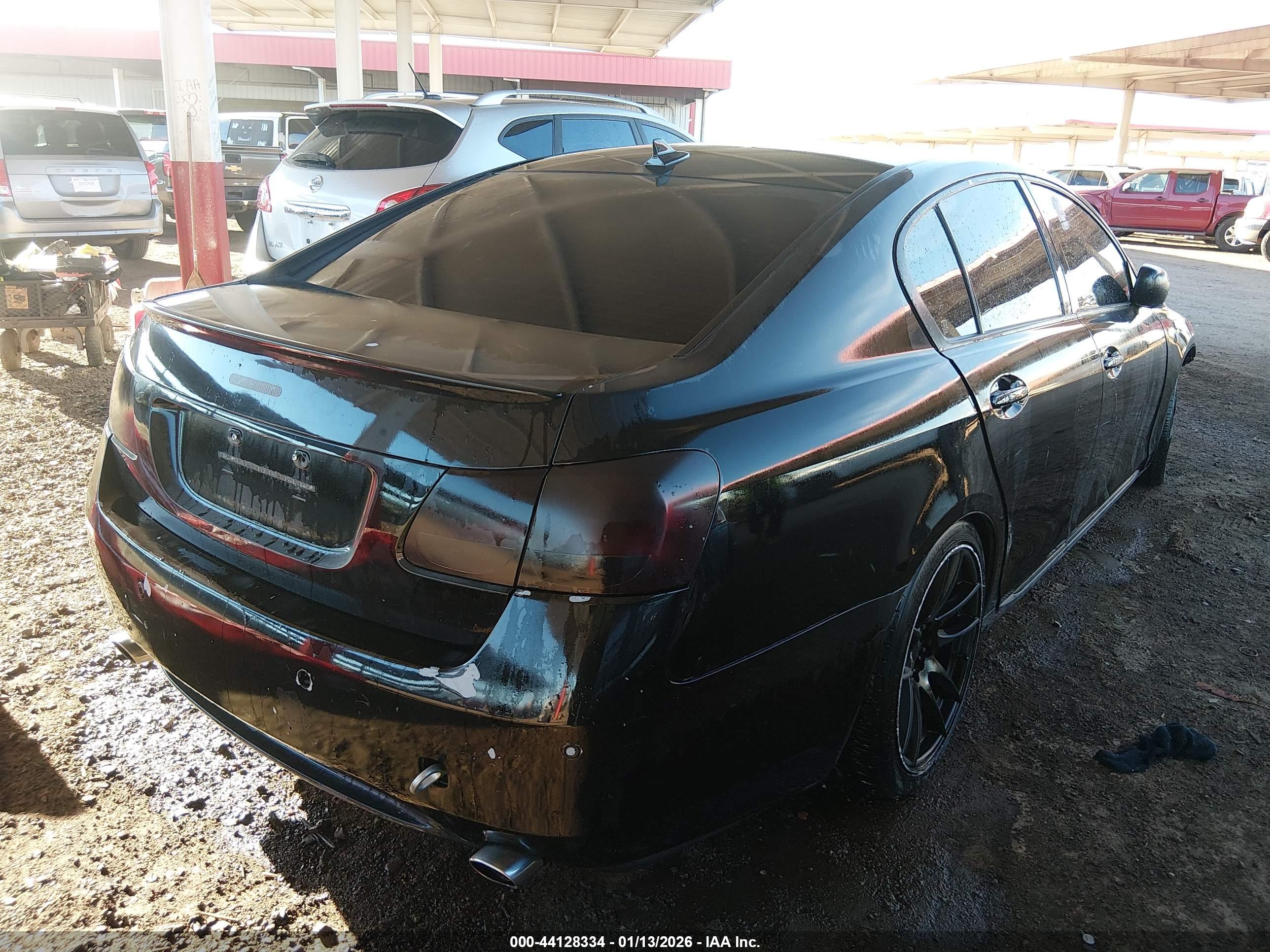 LEXUS GS image 4