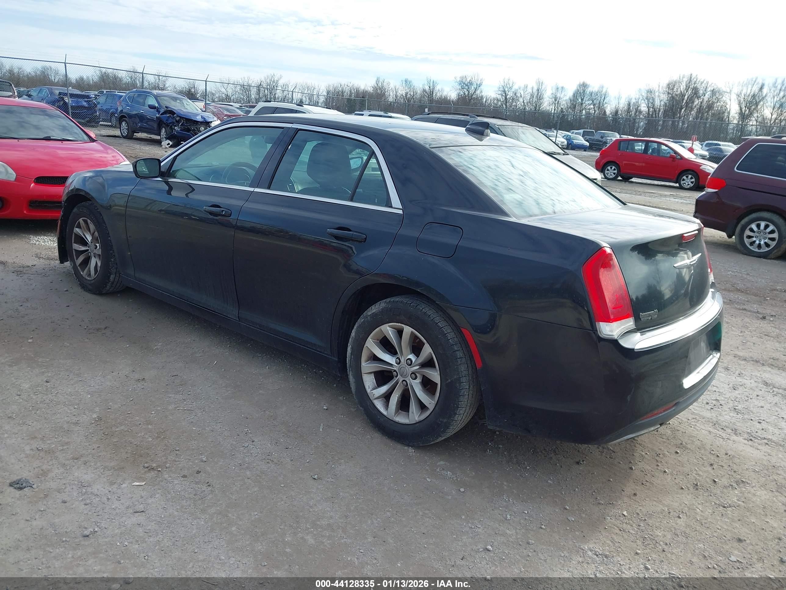 CHRYSLER 300 image 3