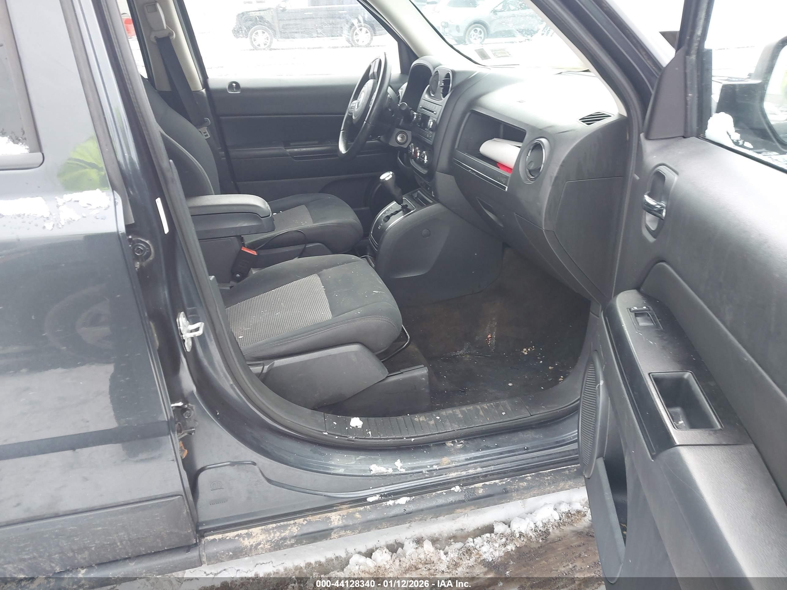 JEEP PATRIOT image 5