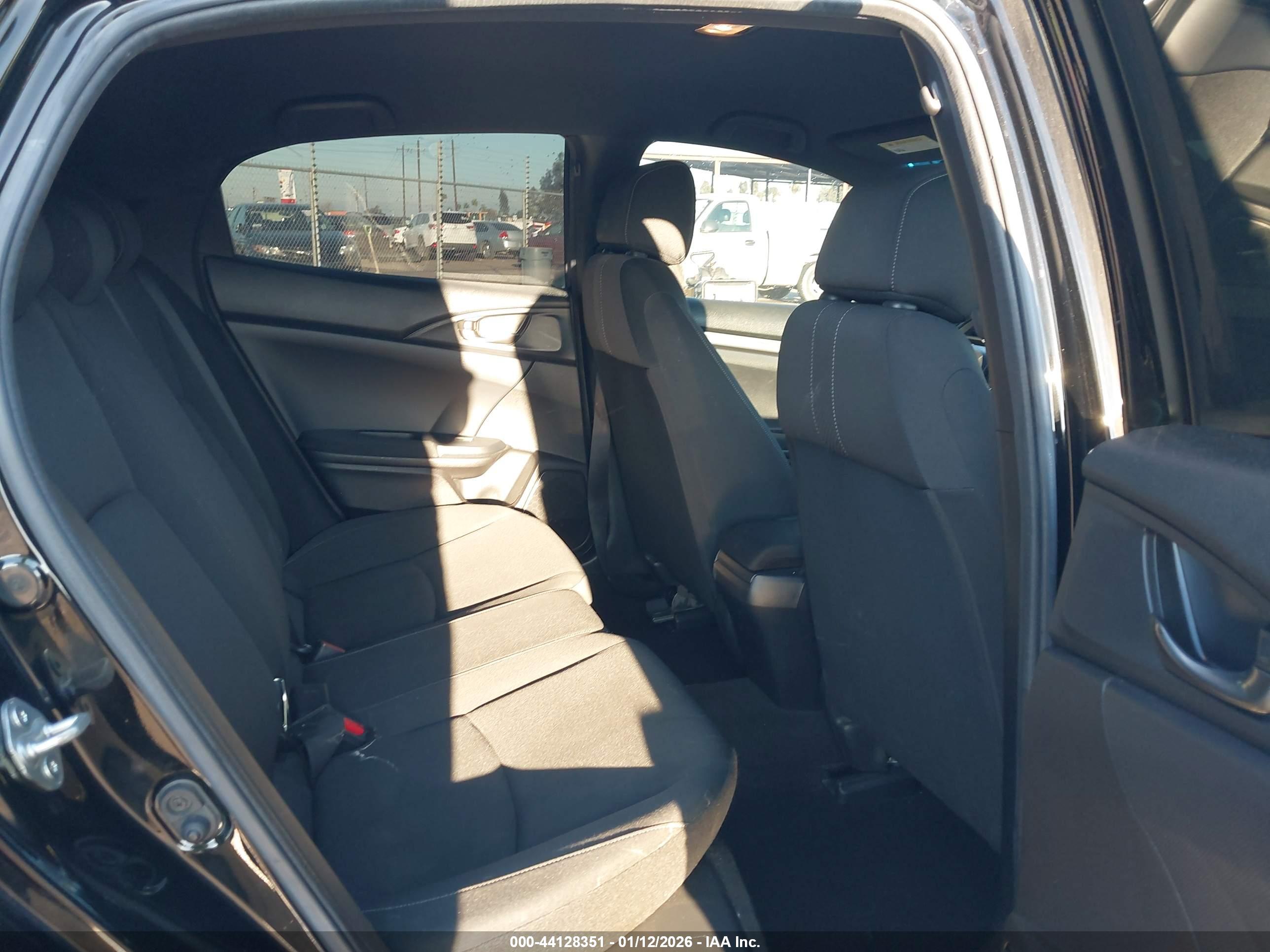 HONDA CIVIC image 8