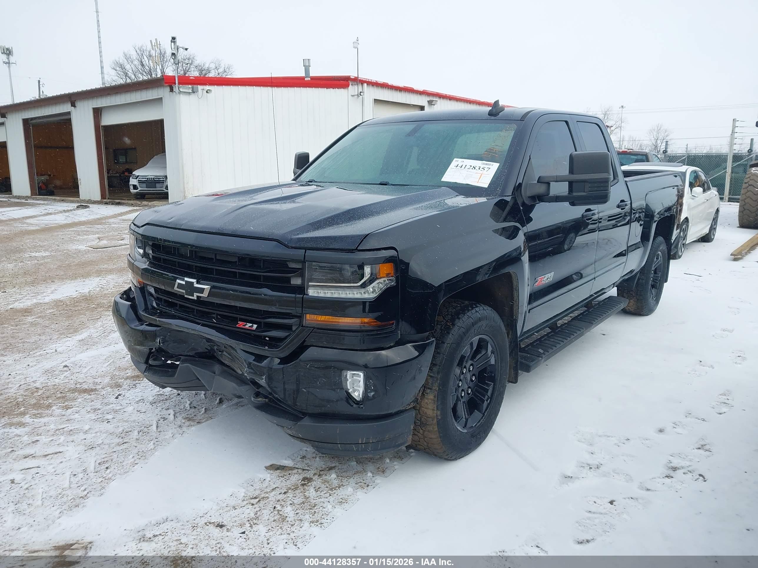 CHEVROLET SILVERADO image 2