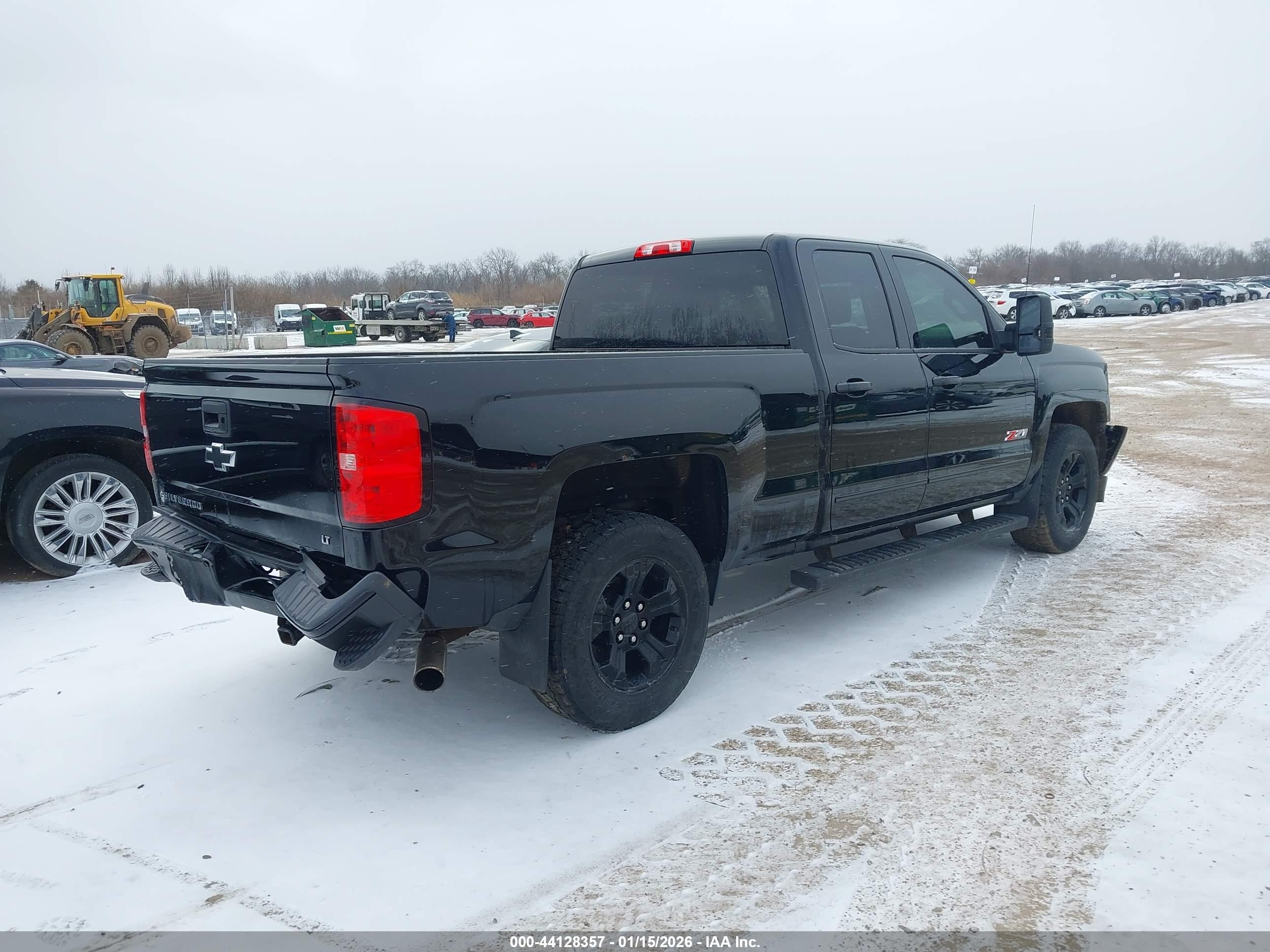 CHEVROLET SILVERADO image 4