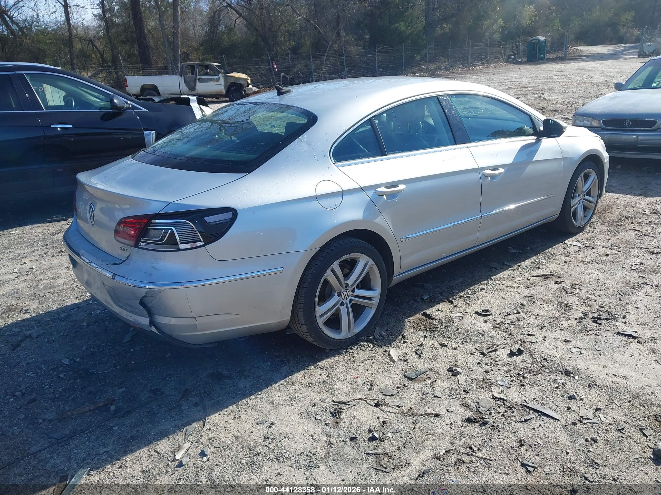 VOLKSWAGEN CC image 4