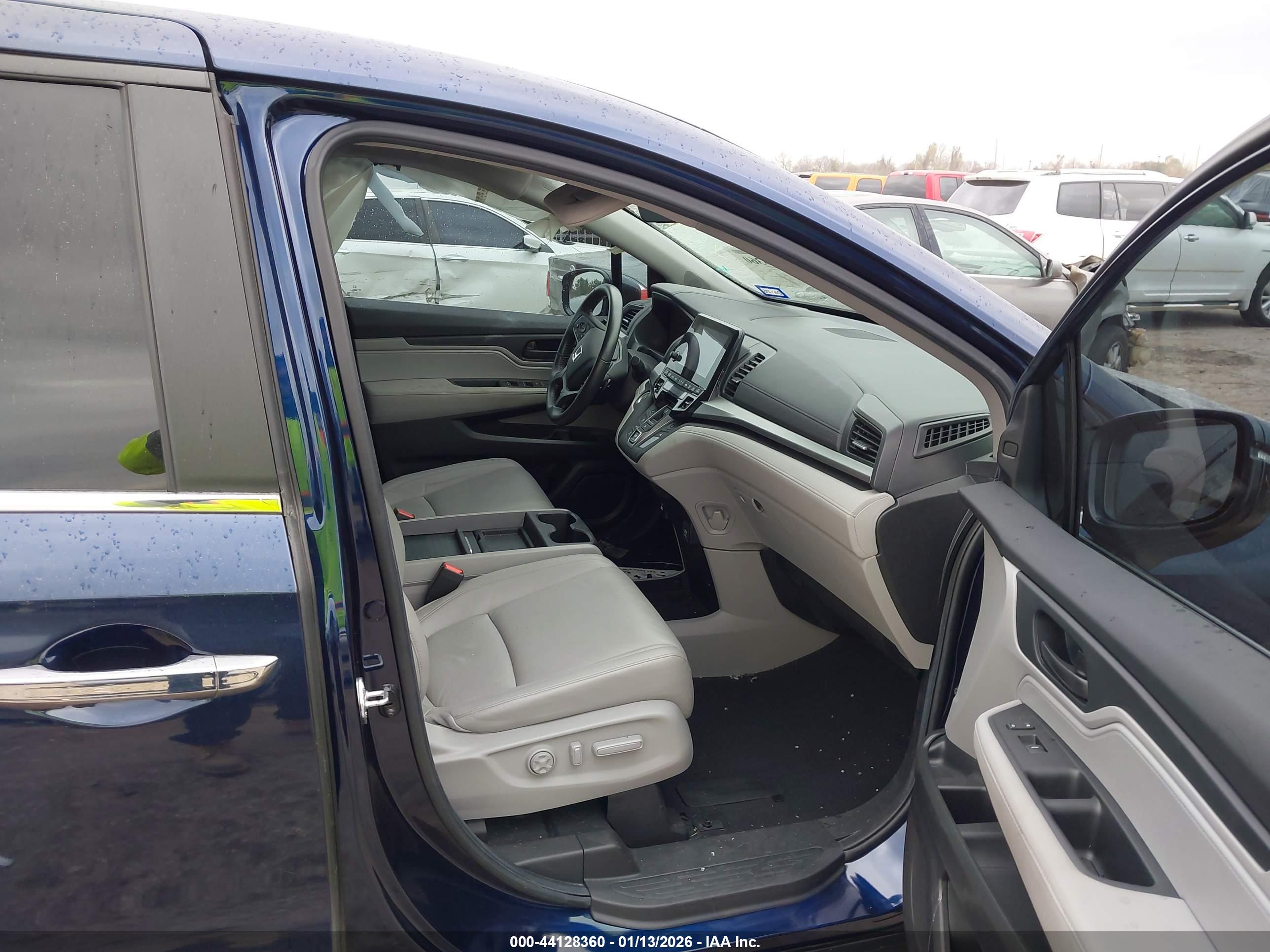 HONDA ODYSSEY image 5