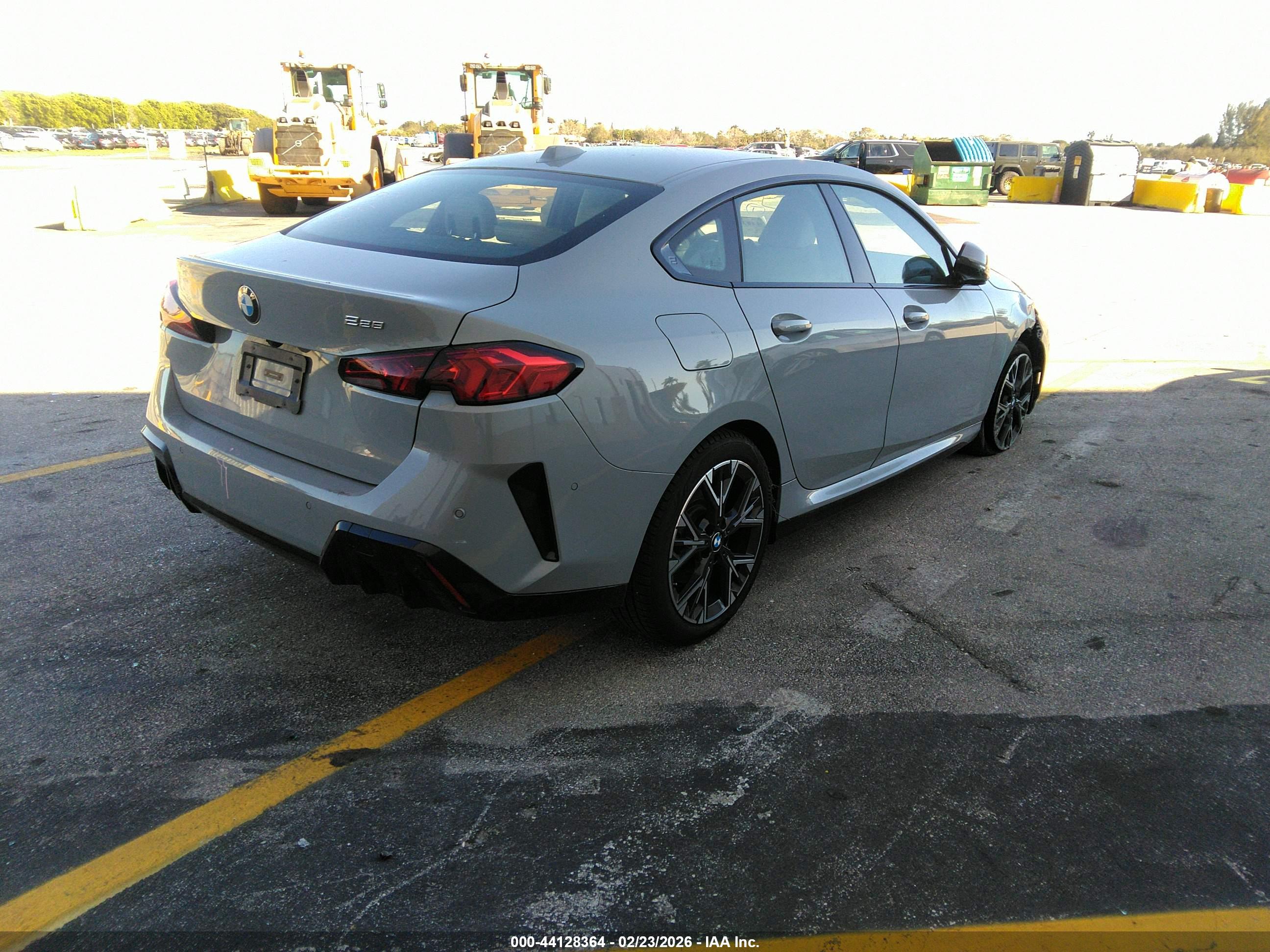 BMW 228 image 4