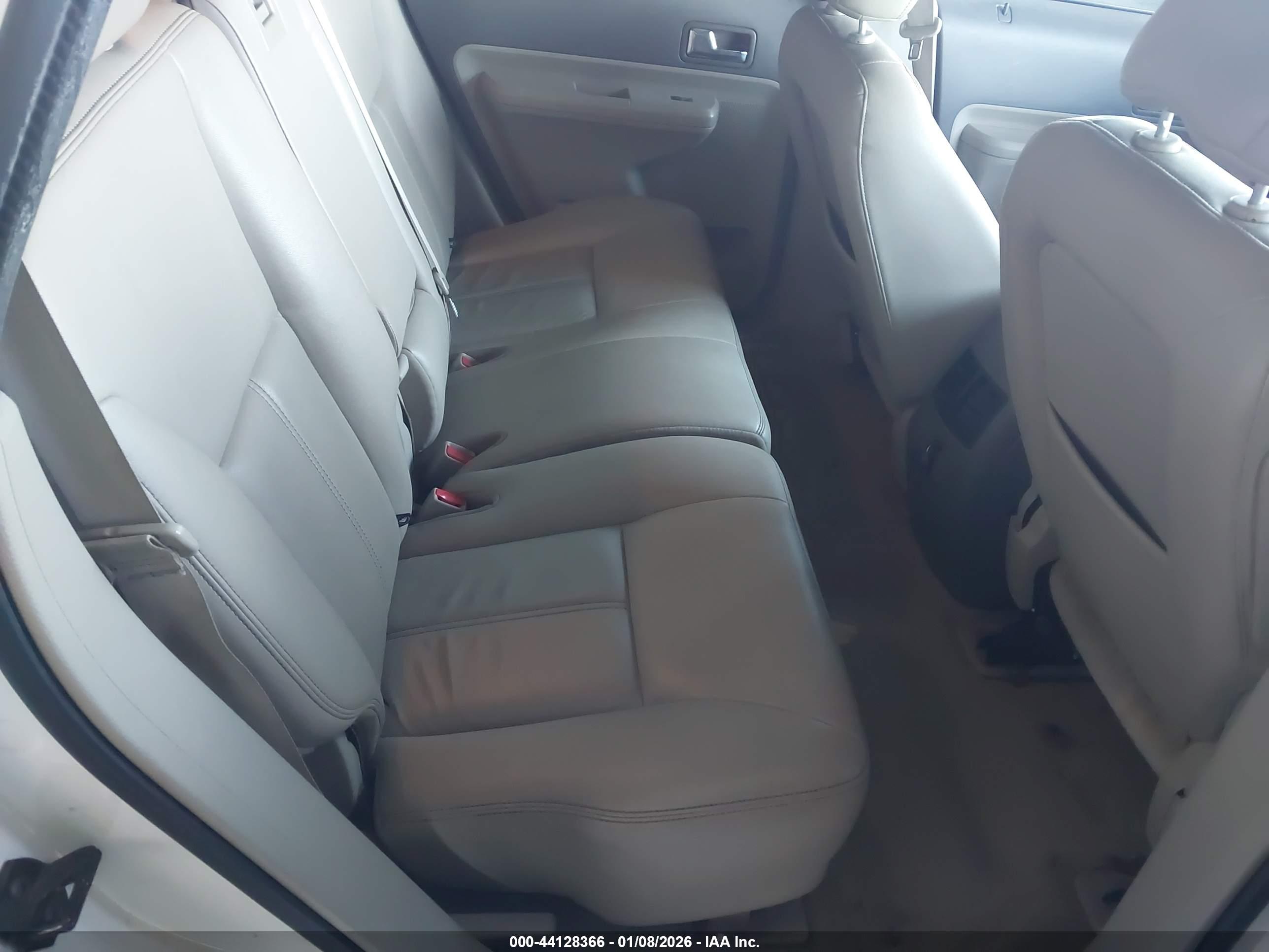 FORD EDGE image 8