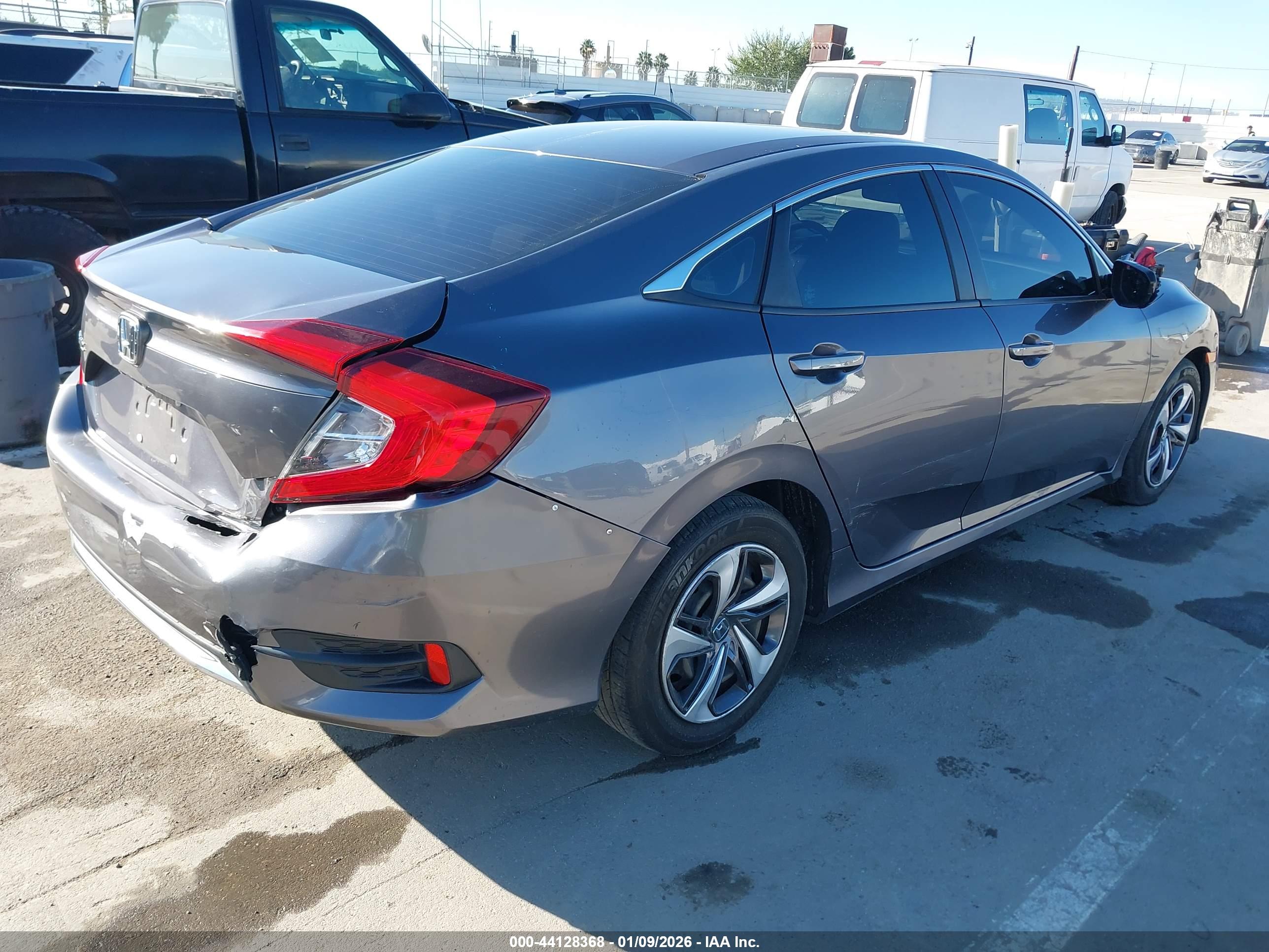 HONDA CIVIC image 4