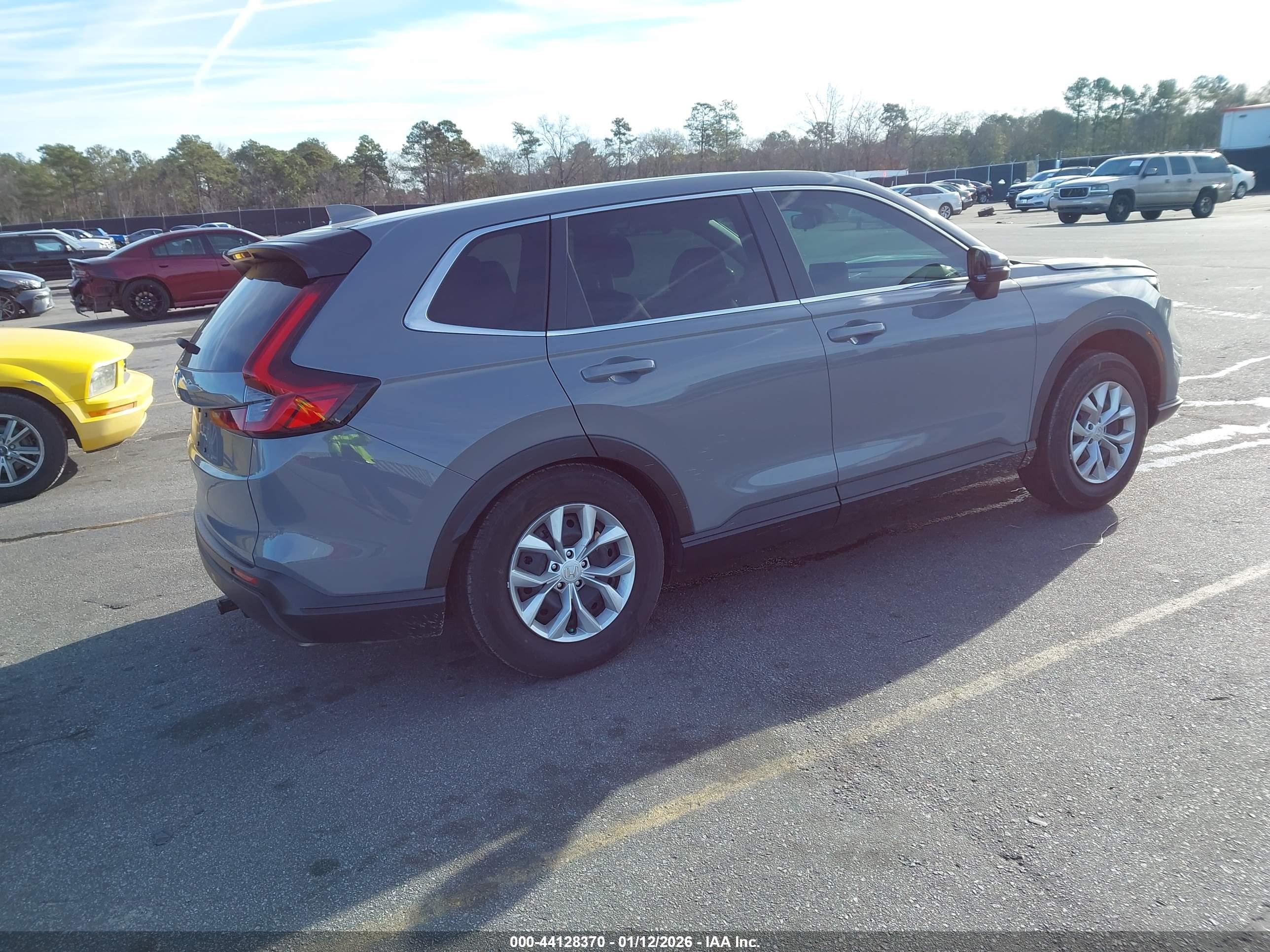 HONDA CR-V image 4